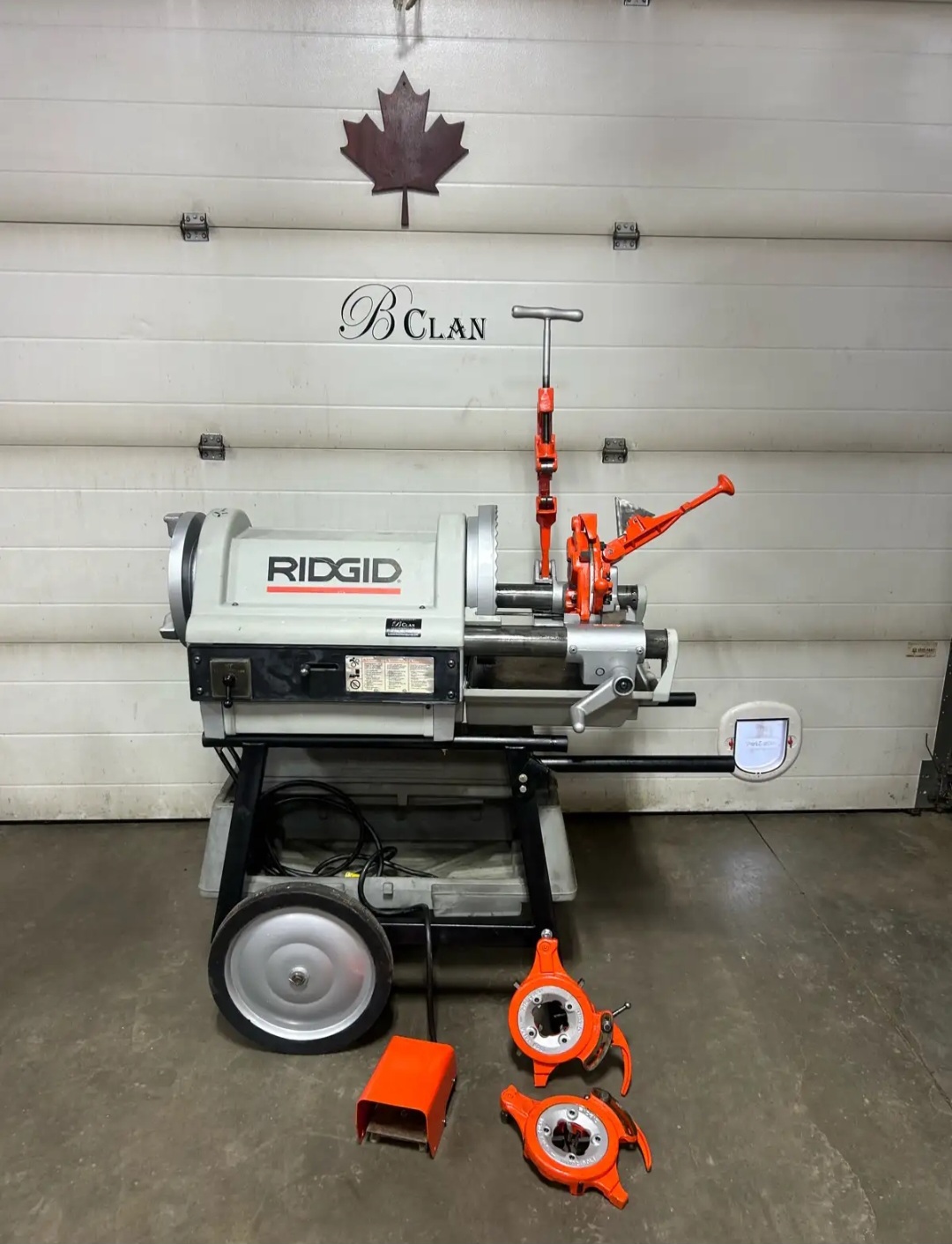 RIDGID 1224 Pipe Threading Machine