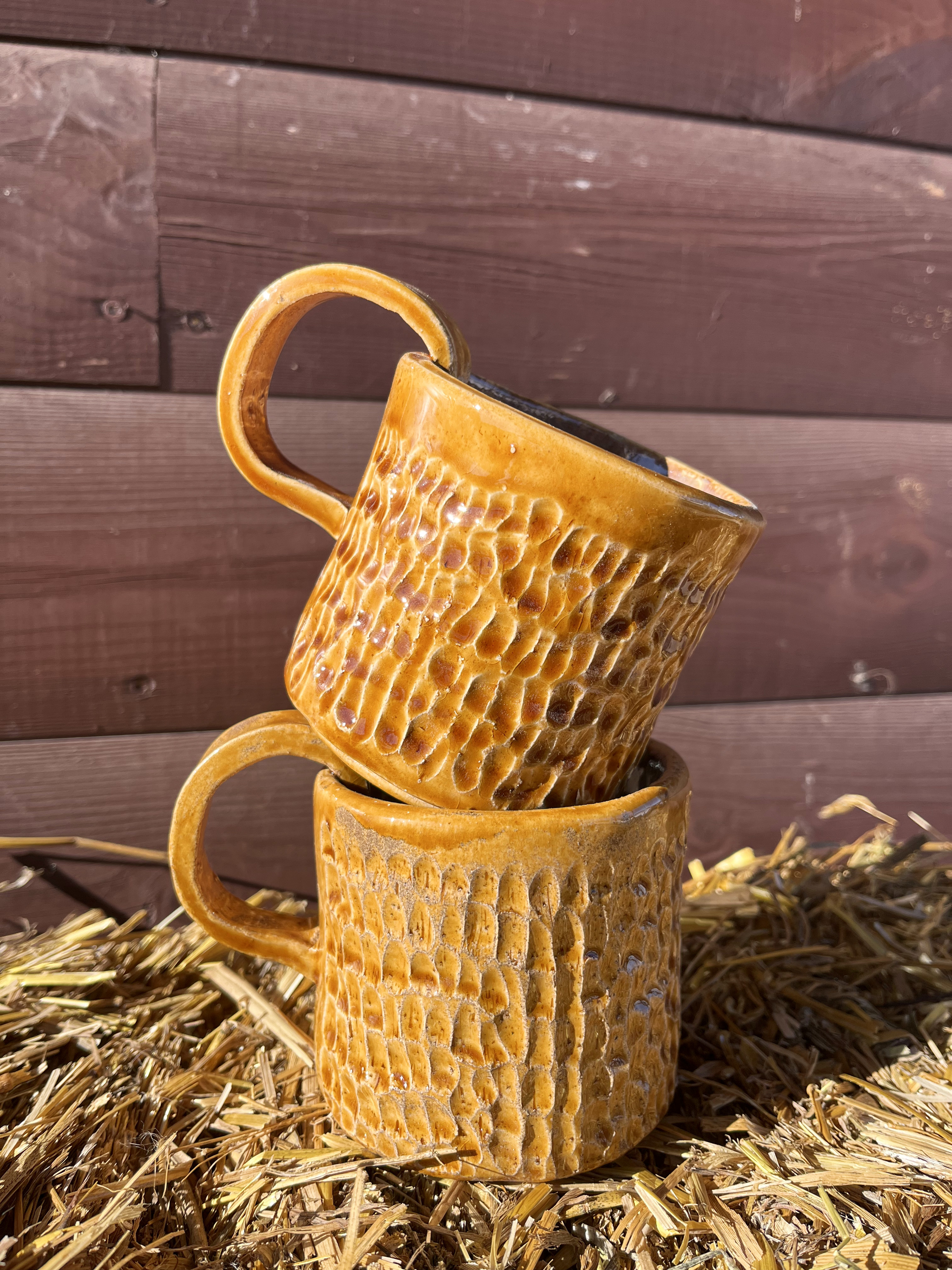 Medaus keramikiniai puodeliai