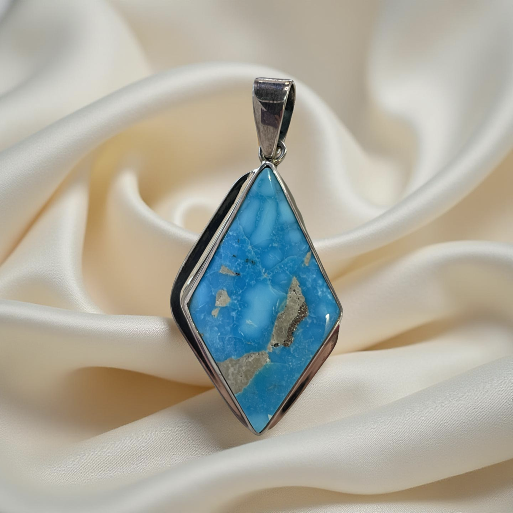 Silver turquoise pendant