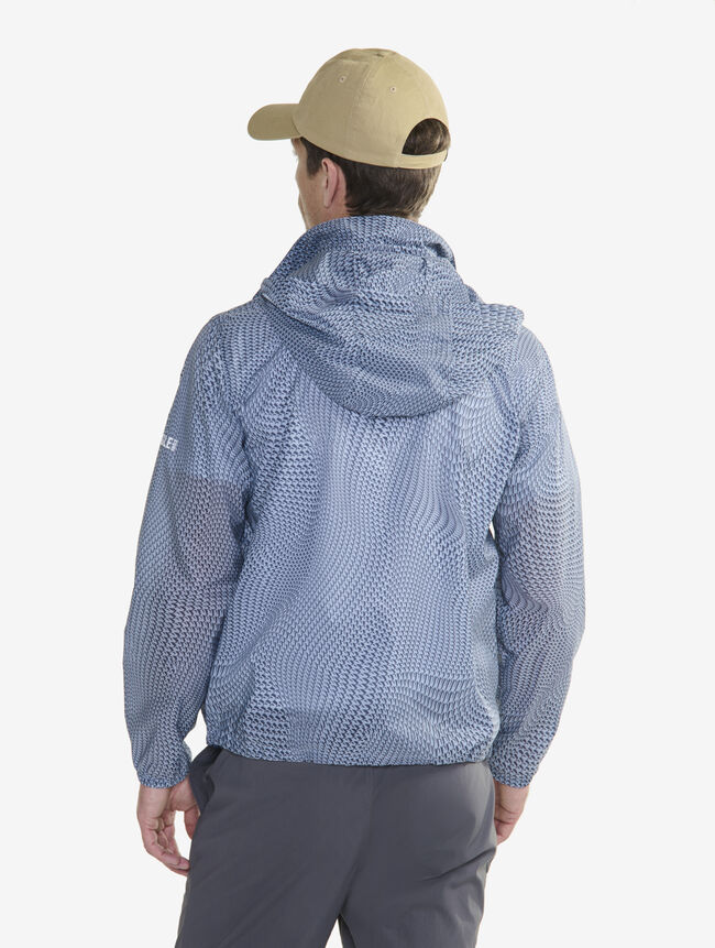 Veste déperlante extra légère et compacte de chez Aigle 