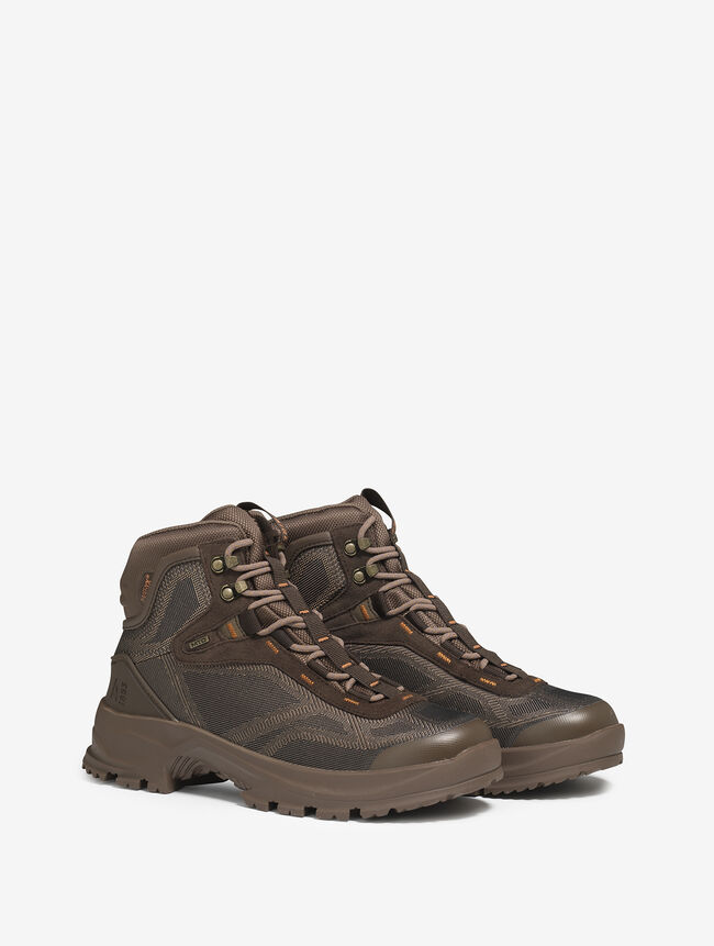 La chaussure de marche pour homme, montante et innovante en Matryx®