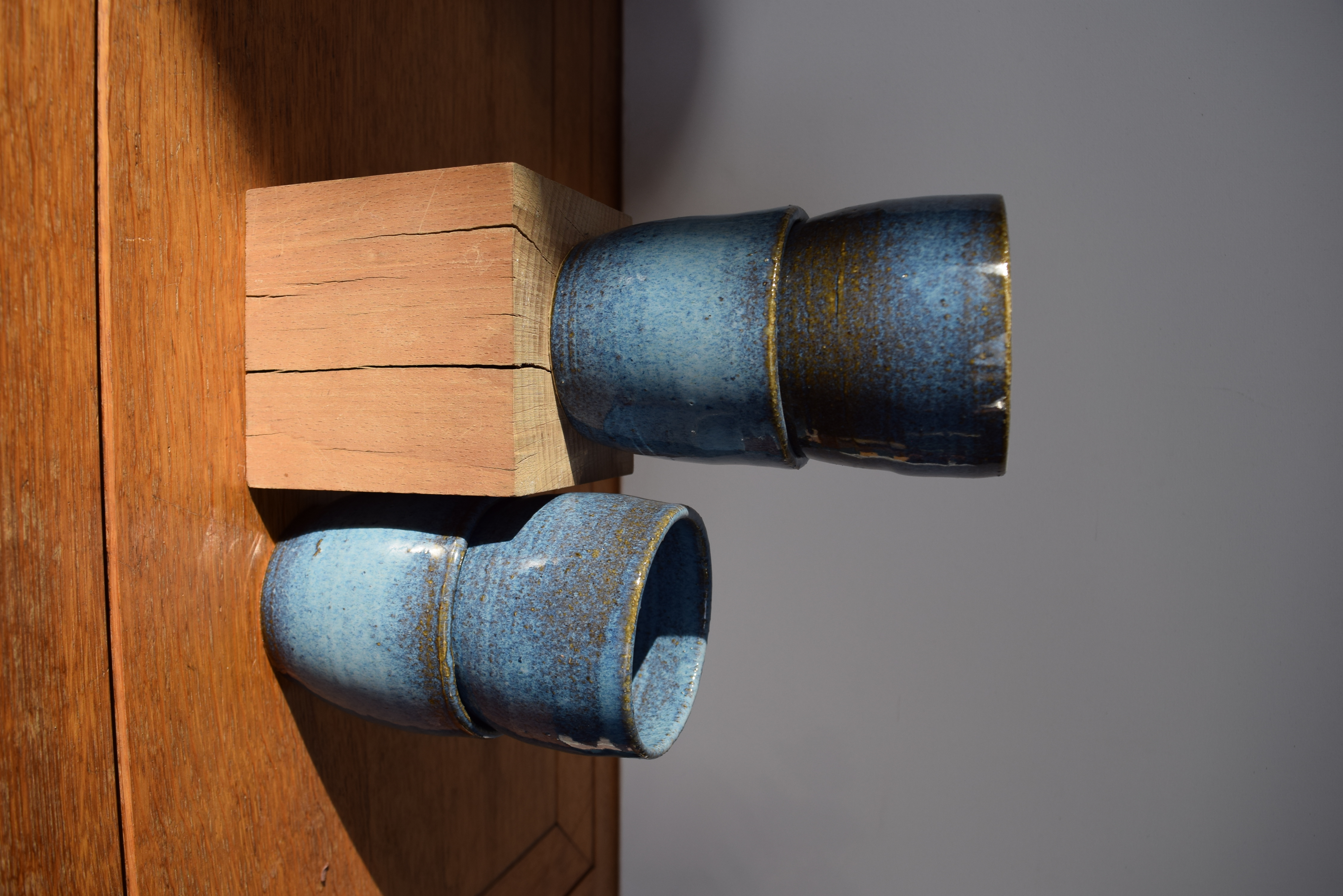 Ensemble de tasses en céramique bleue