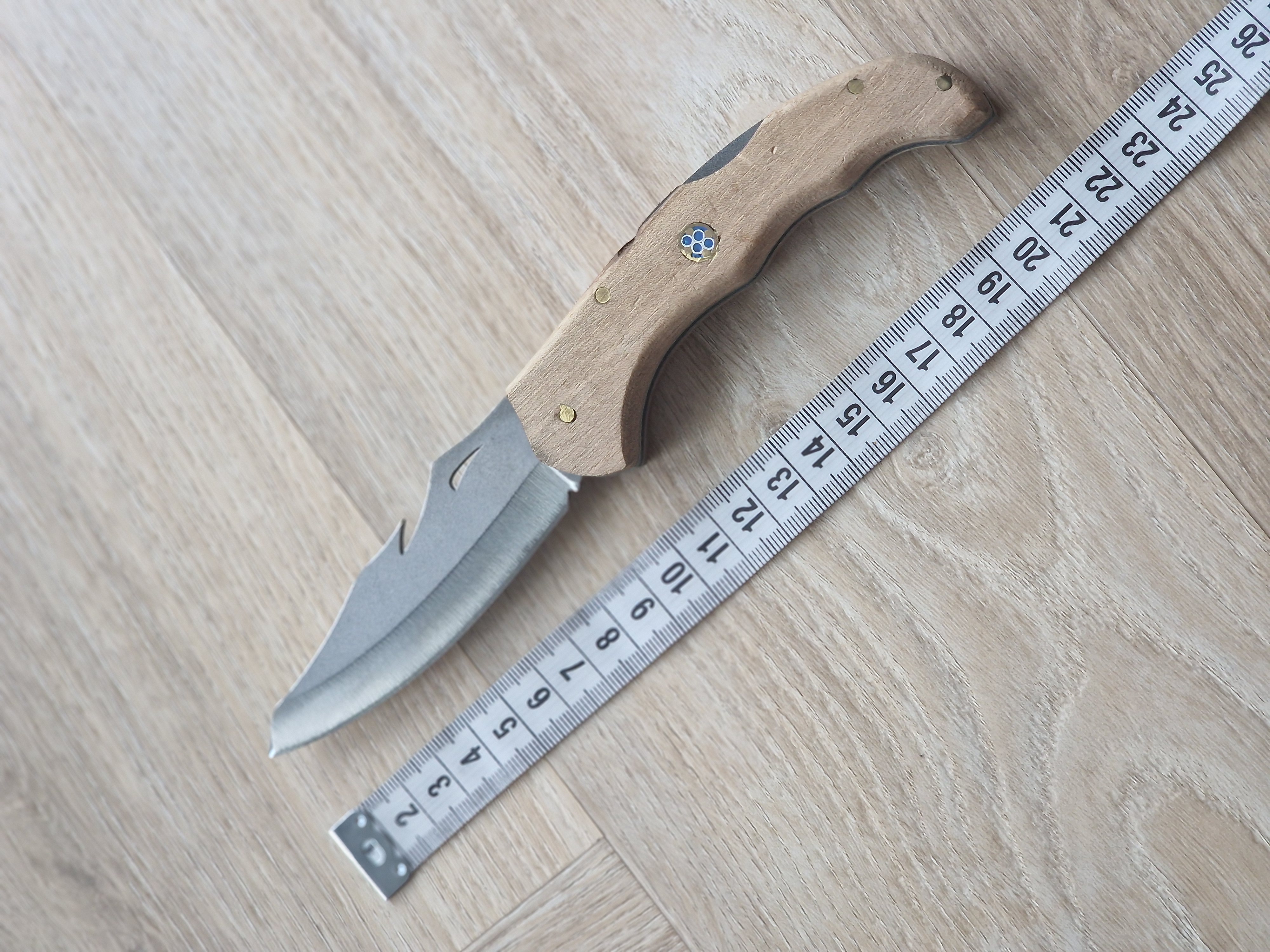 🌟 Handgemaakt Zakmes met Notenhouten Handvat & 4034 Staal (21 cm)
