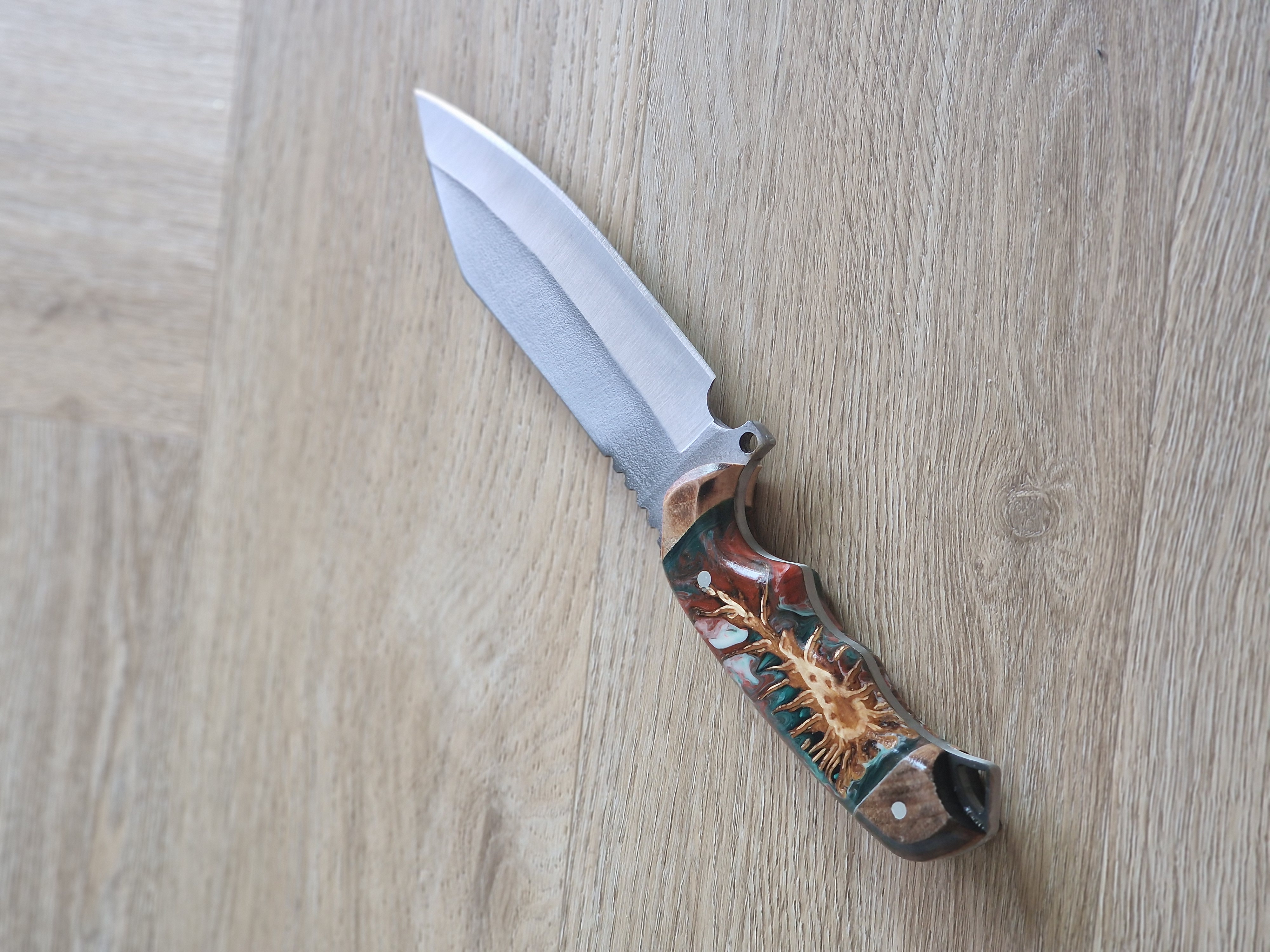 Handmade Fixed Blade Knife with Epoxy Pinecone Handle & 4116 Steel (27cm?