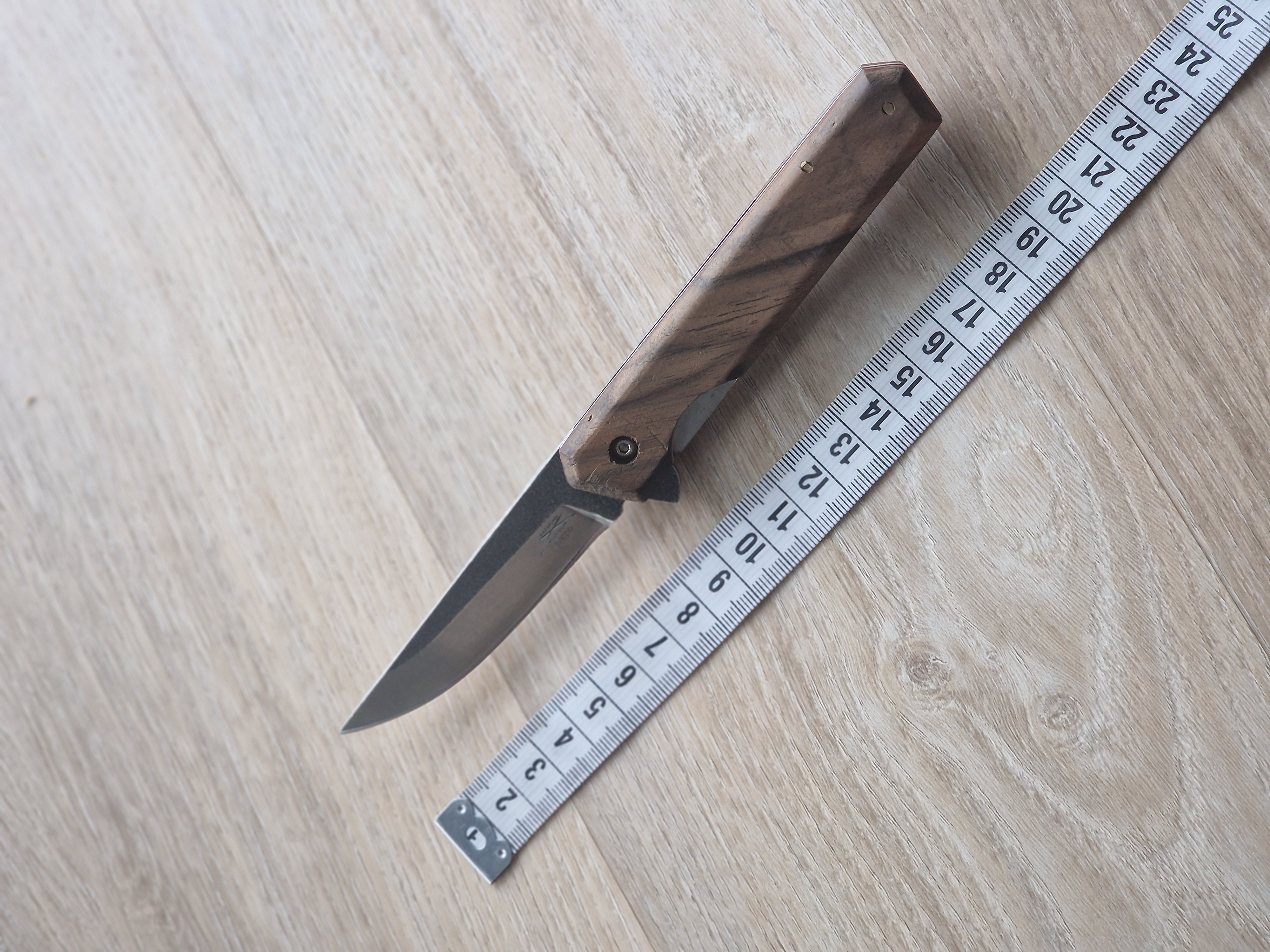 Böhler N690 Gentleman Zakmes met Notenhouten Handvat (20 cm)