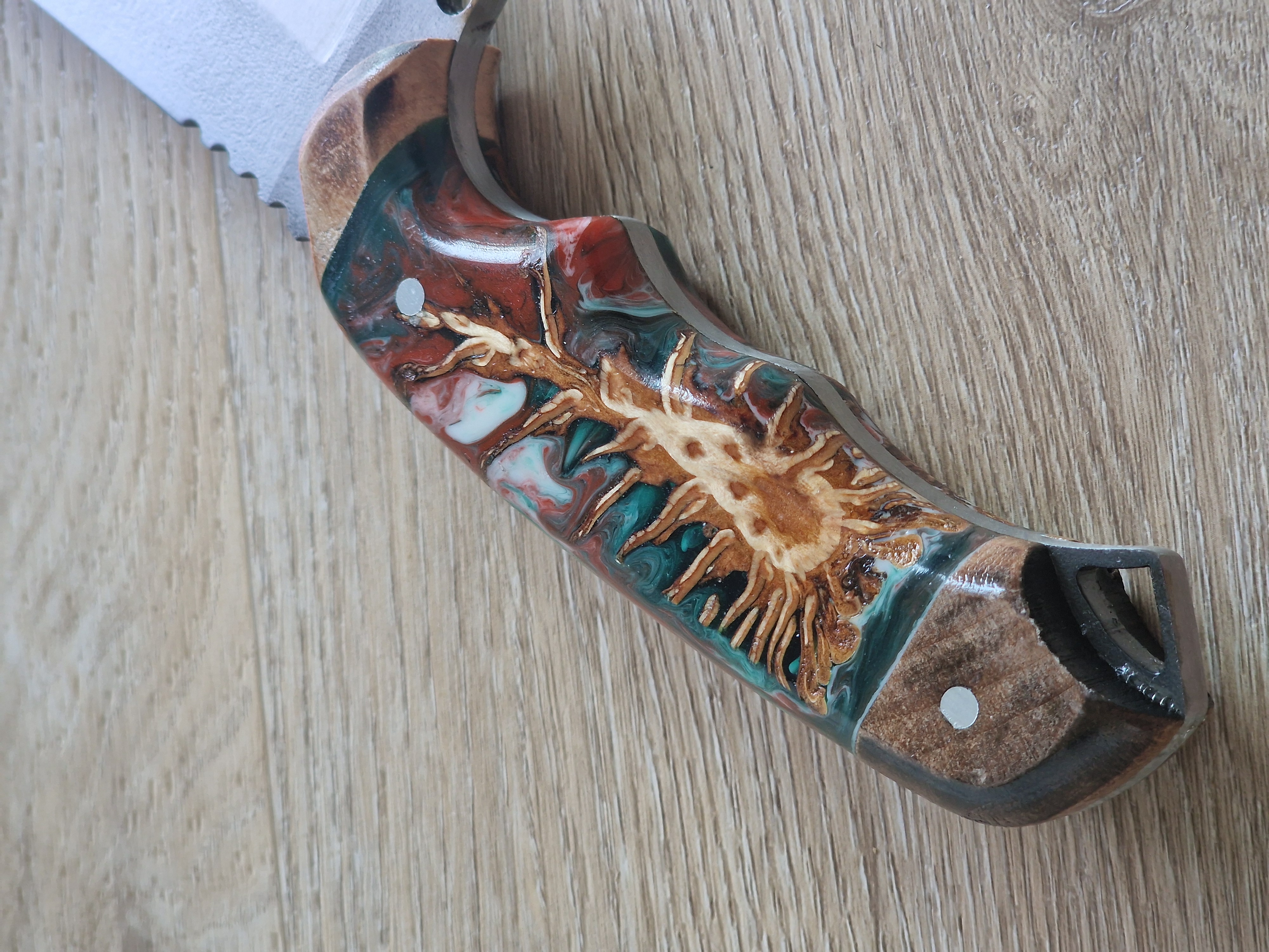 Handmade Fixed Blade Knife with Epoxy Pinecone Handle & 4116 Steel (27cm?