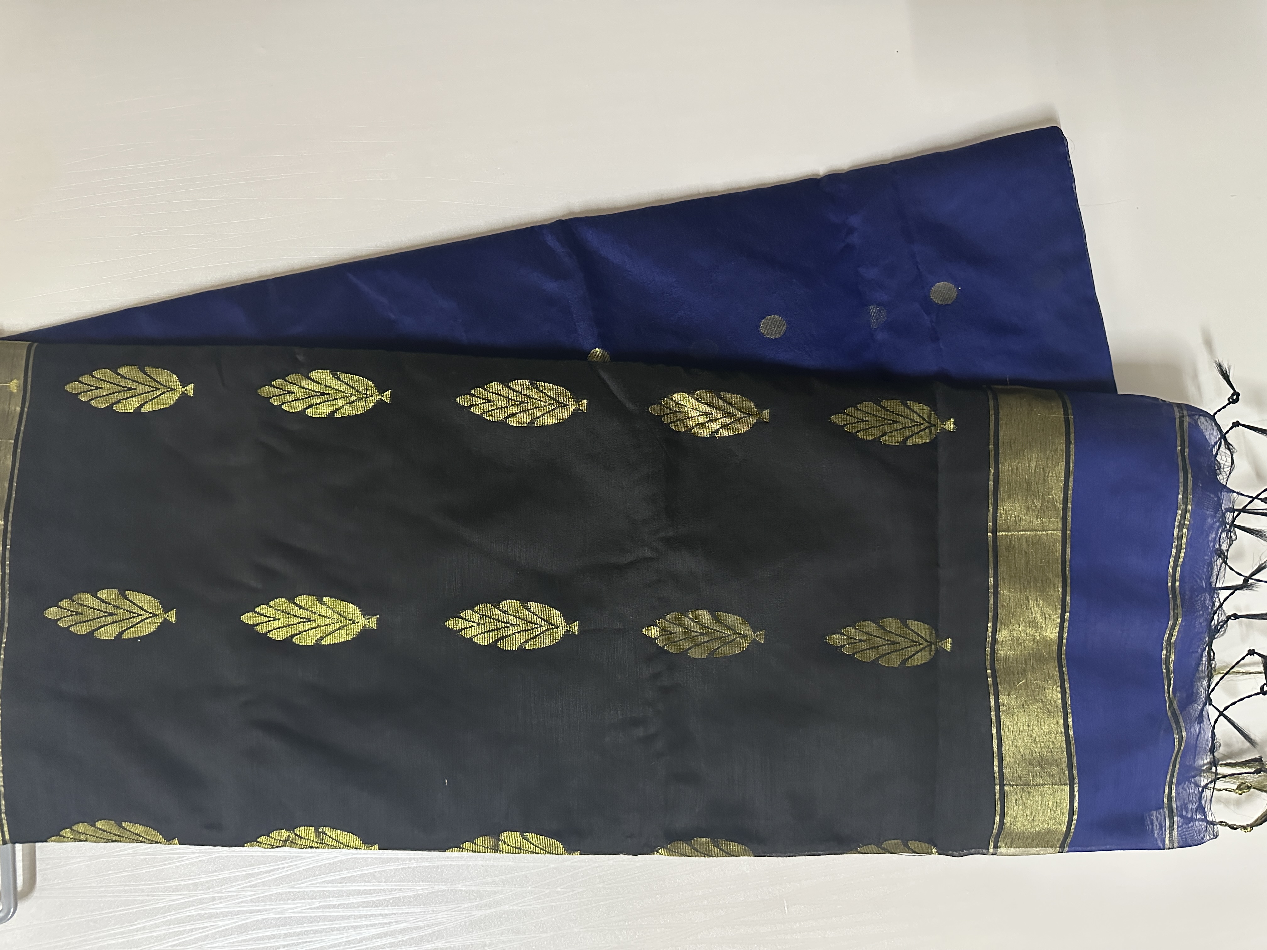 Royal Blue Traditional Semi-Maheshwari Silk Saree