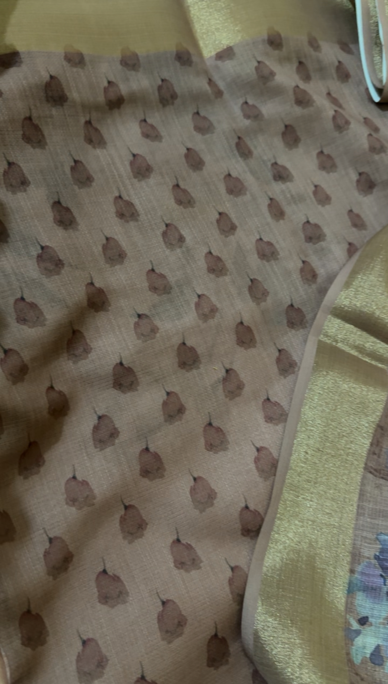 Elegant Matka Linen Floral Saree