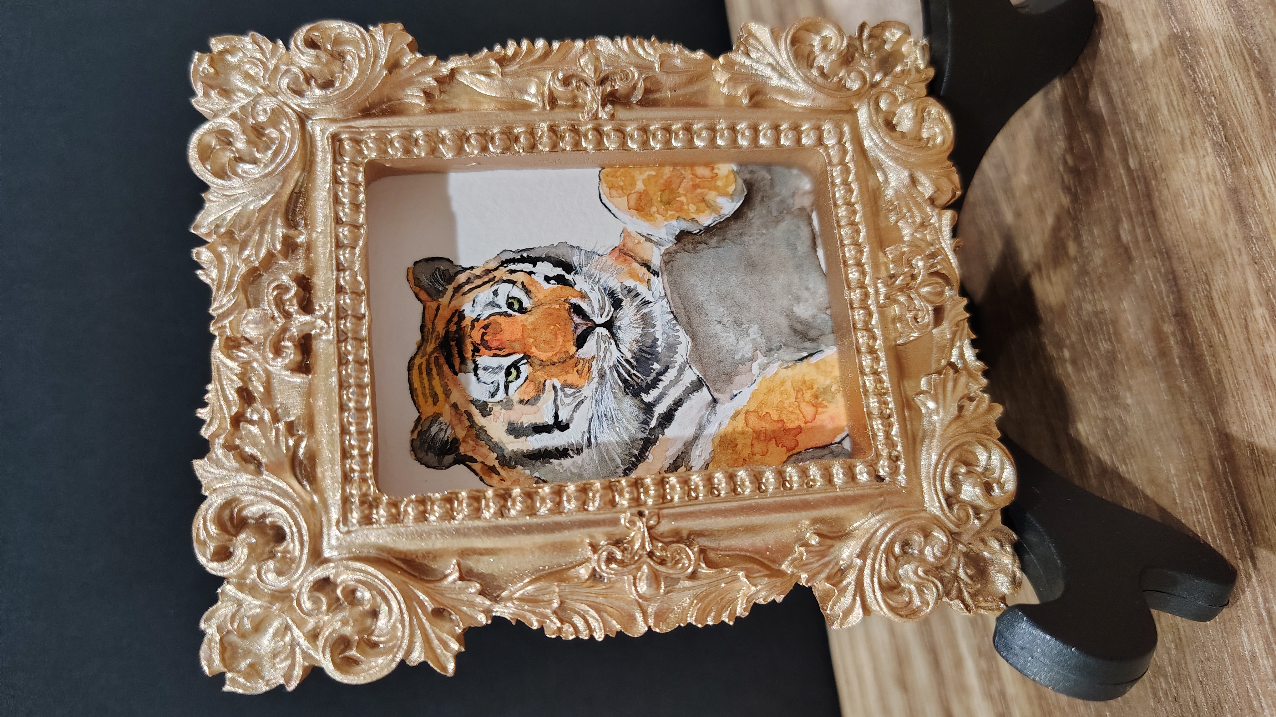 Hand-painted Tiger Portrait in Ornate Golden Frame