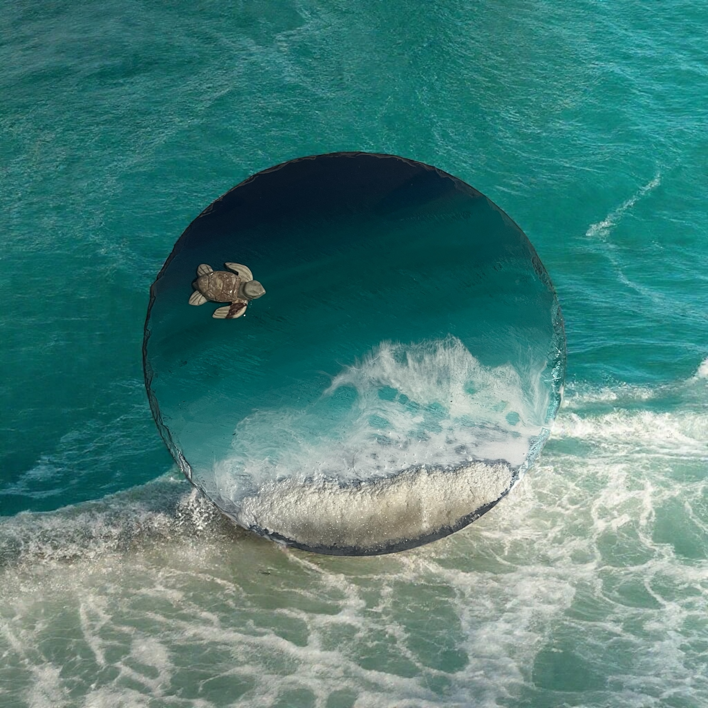 🌊🐢 Plato con diseño marino sobre base de piedra pizarra