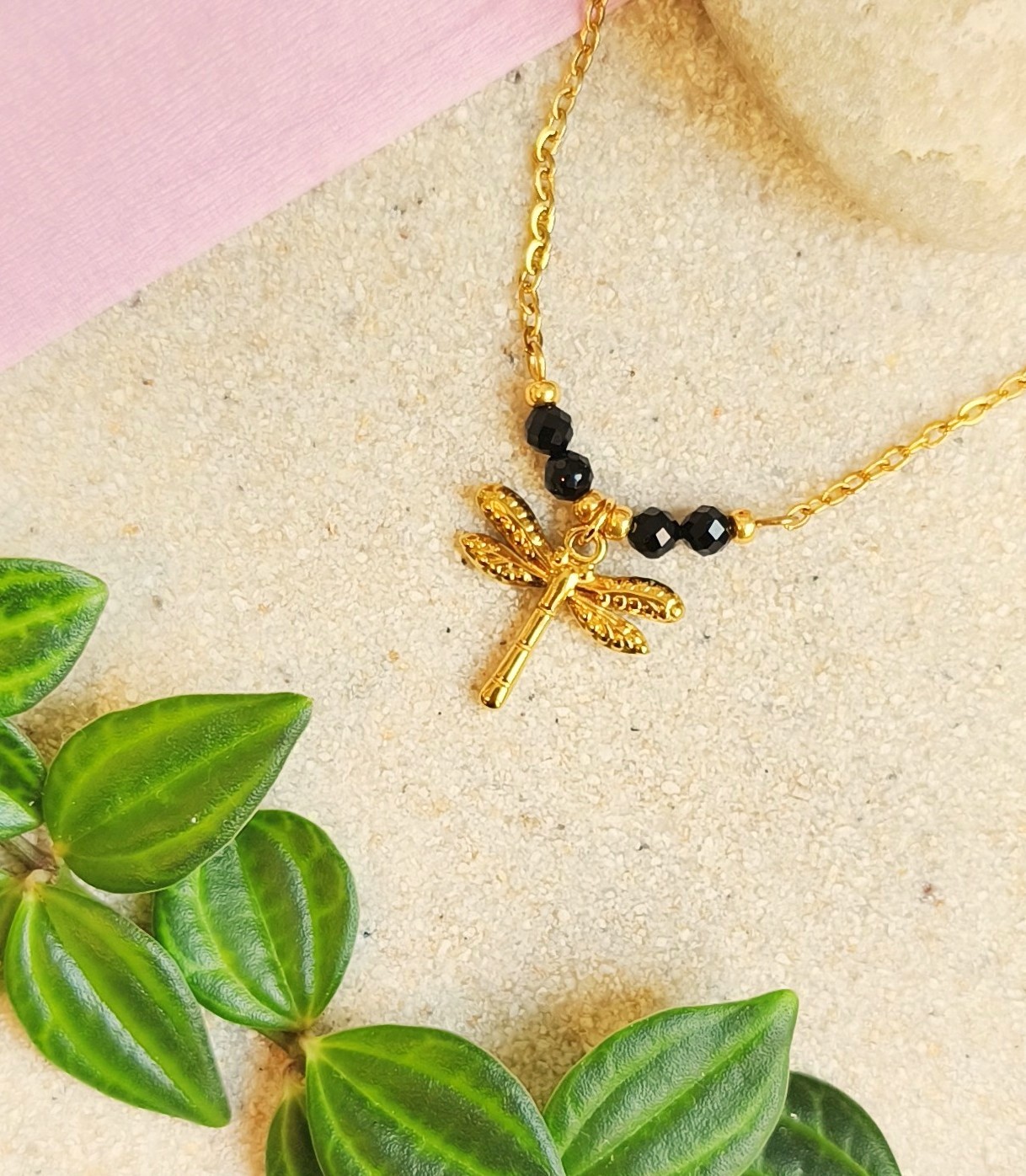 Libelle en Onyx ketting