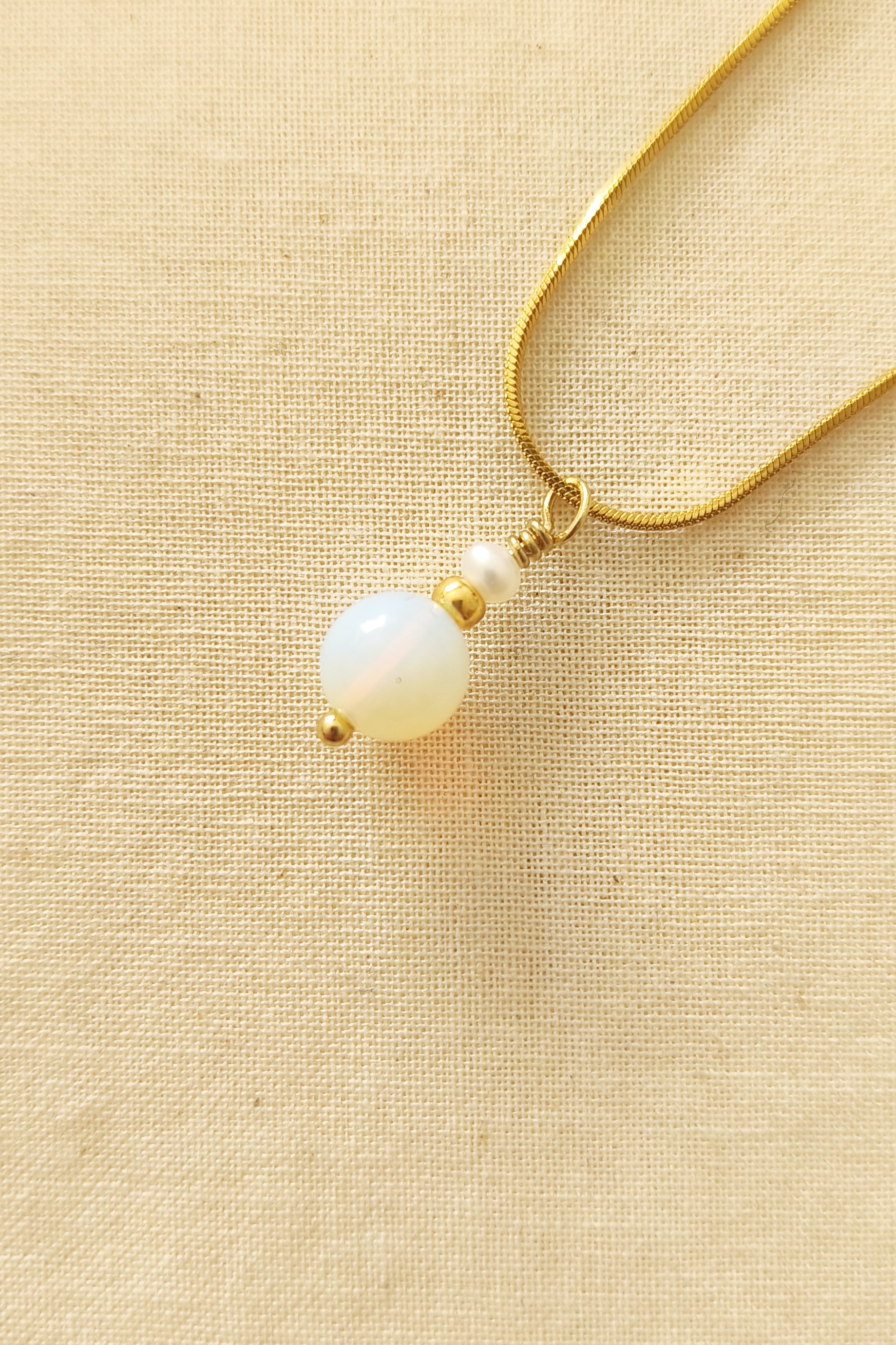 Opaliet ketting