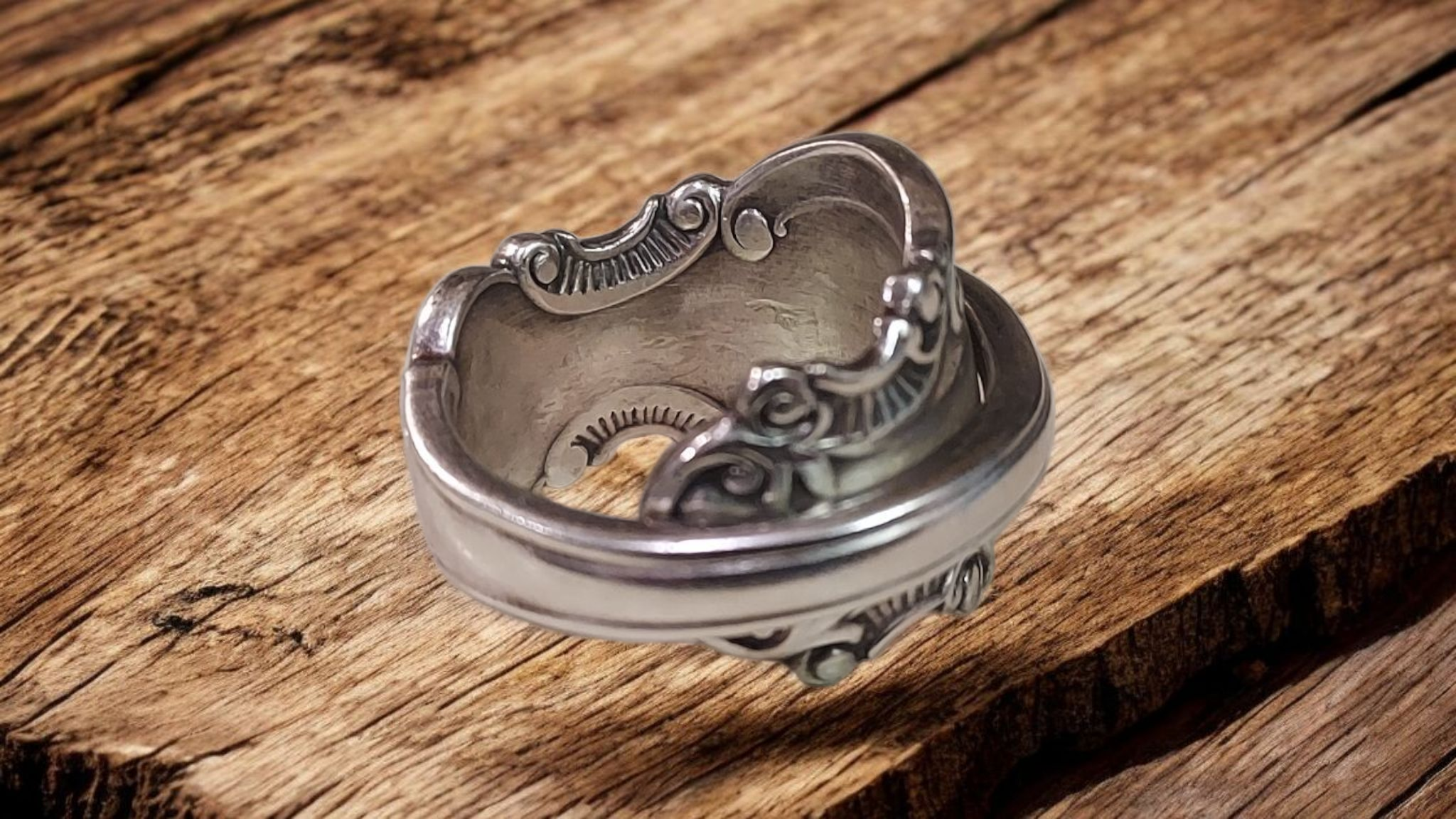 Vintage Scrollwork Overwrap Ring