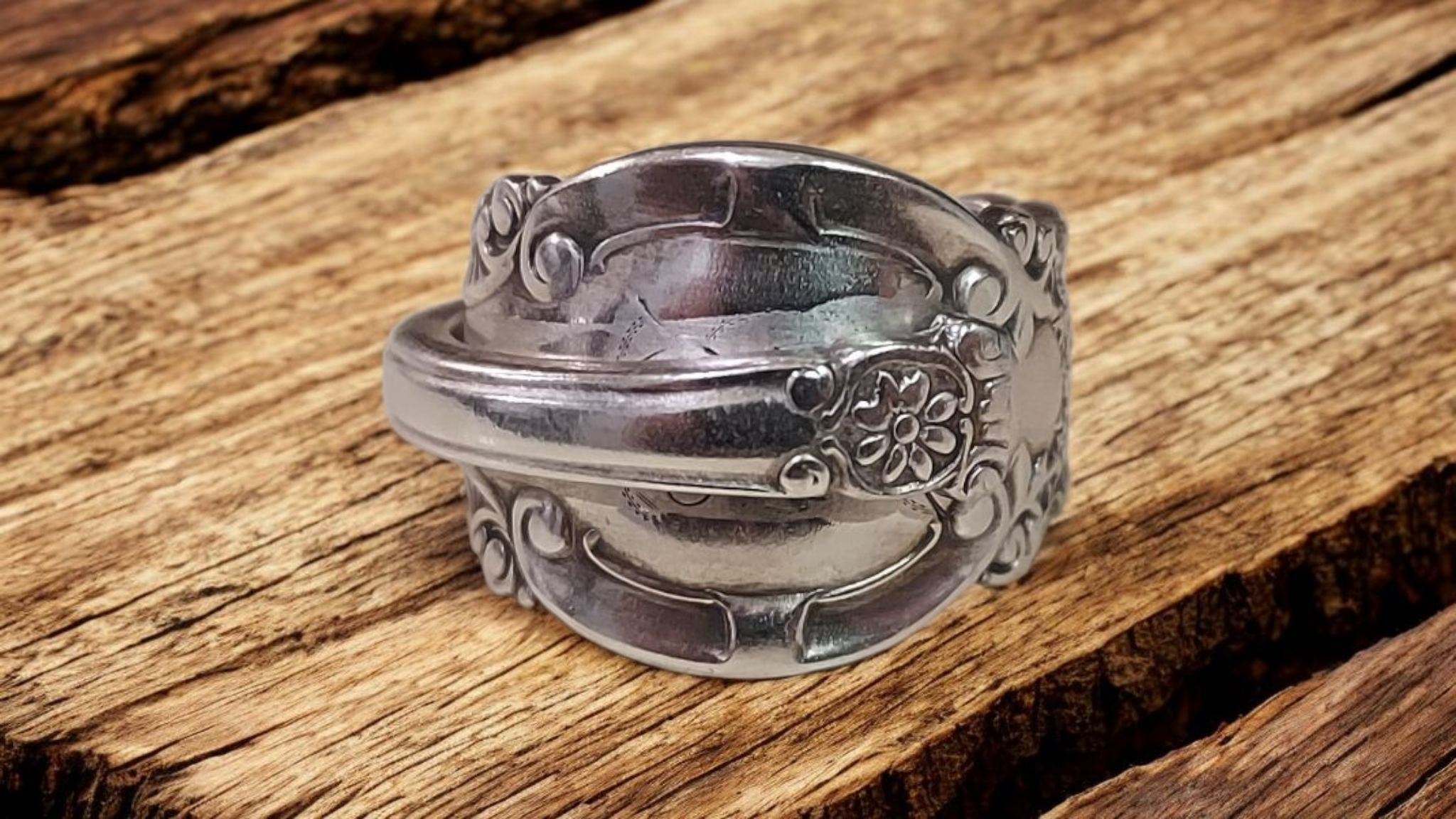 Vintage Scrollwork Overwrap Ring