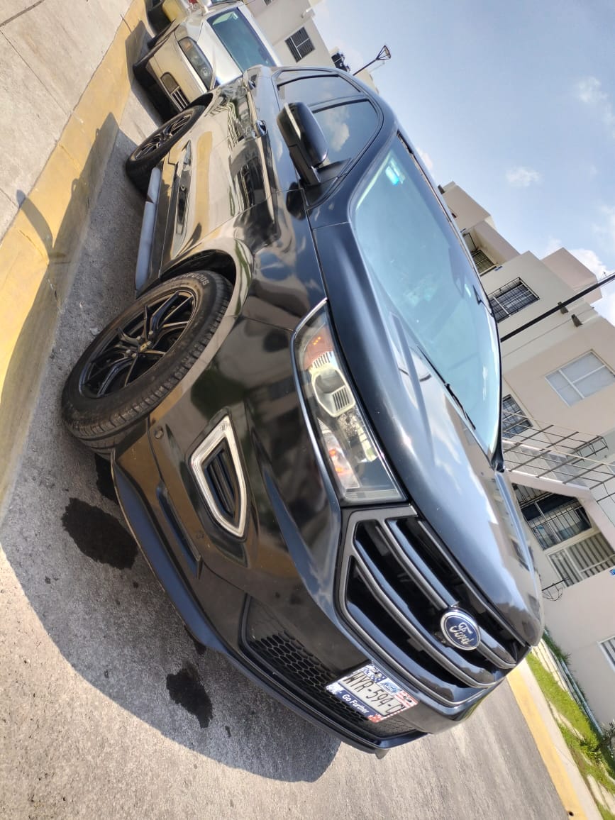 Ford Edge Negra 2015