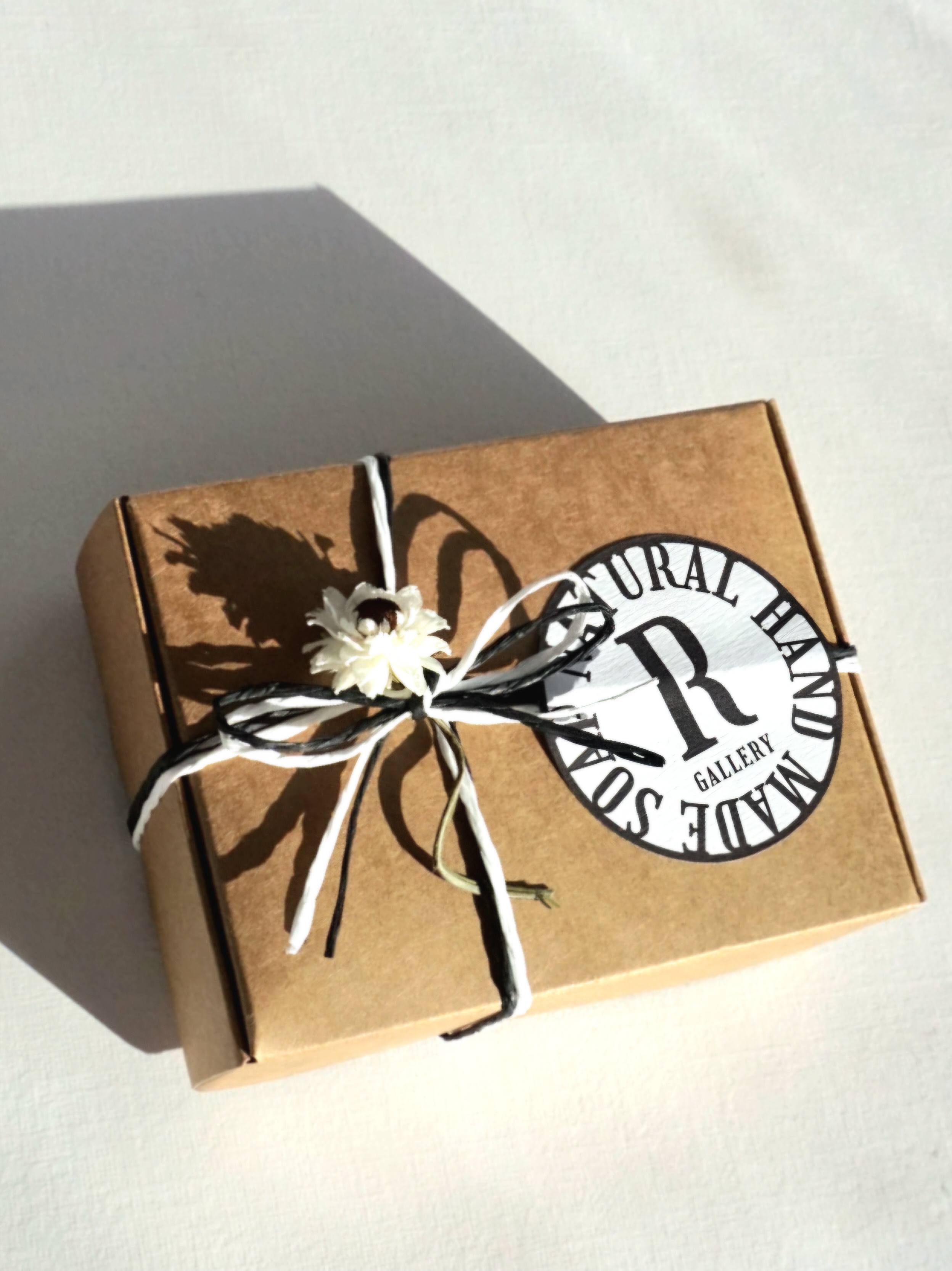 Mini gift box