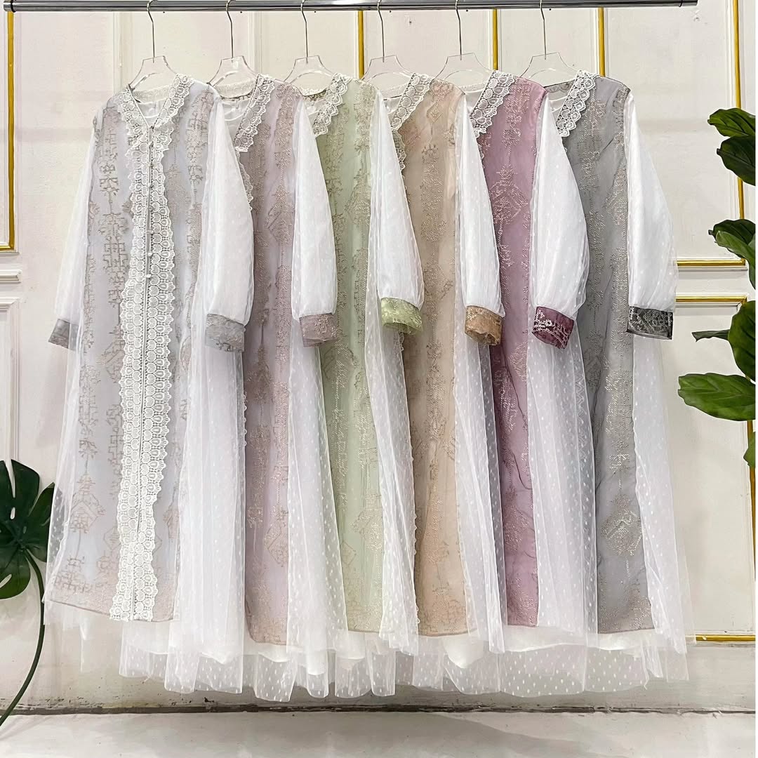 Gamis brokat wanita