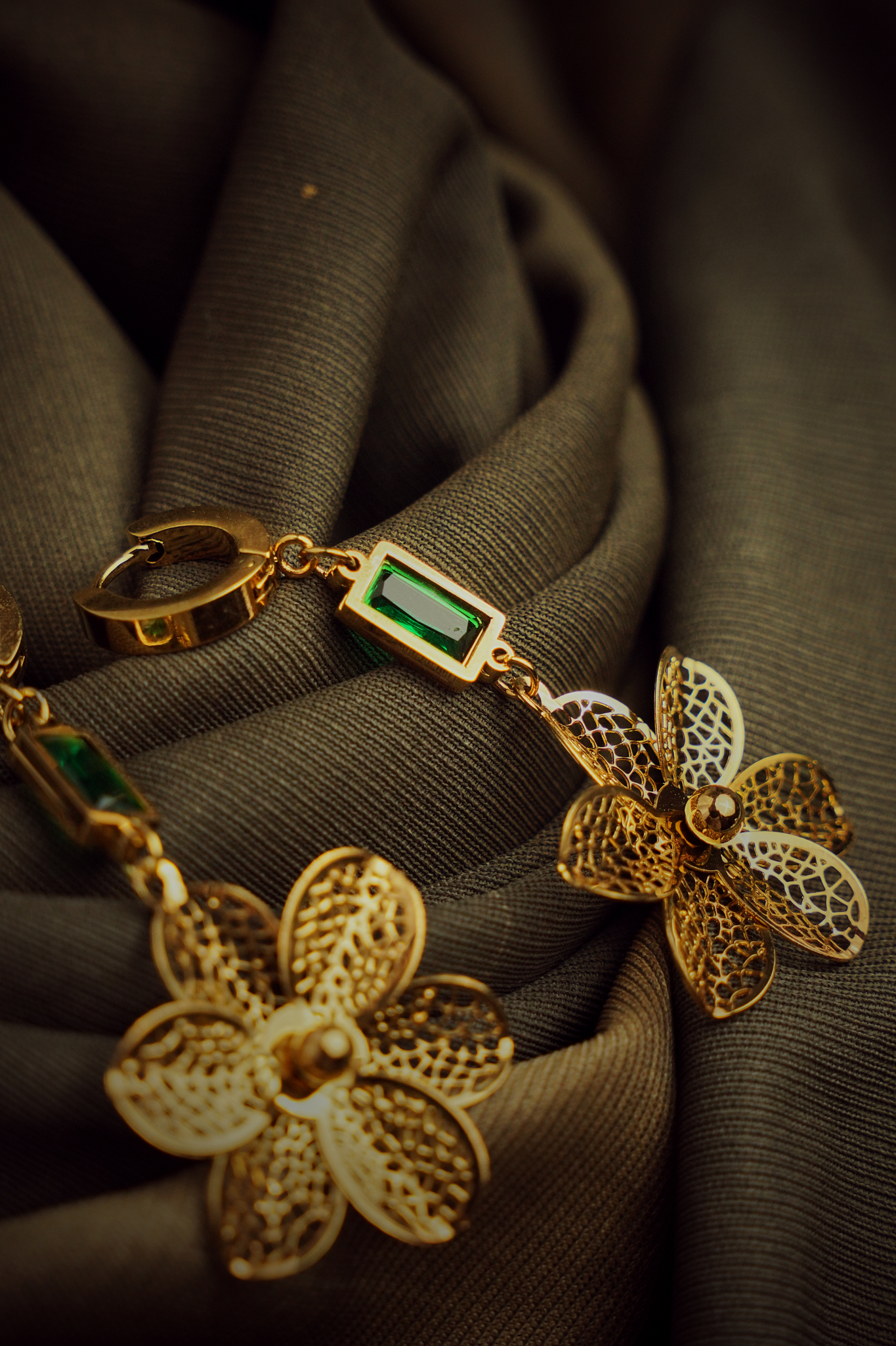 Gold Filigree Flower Earrings