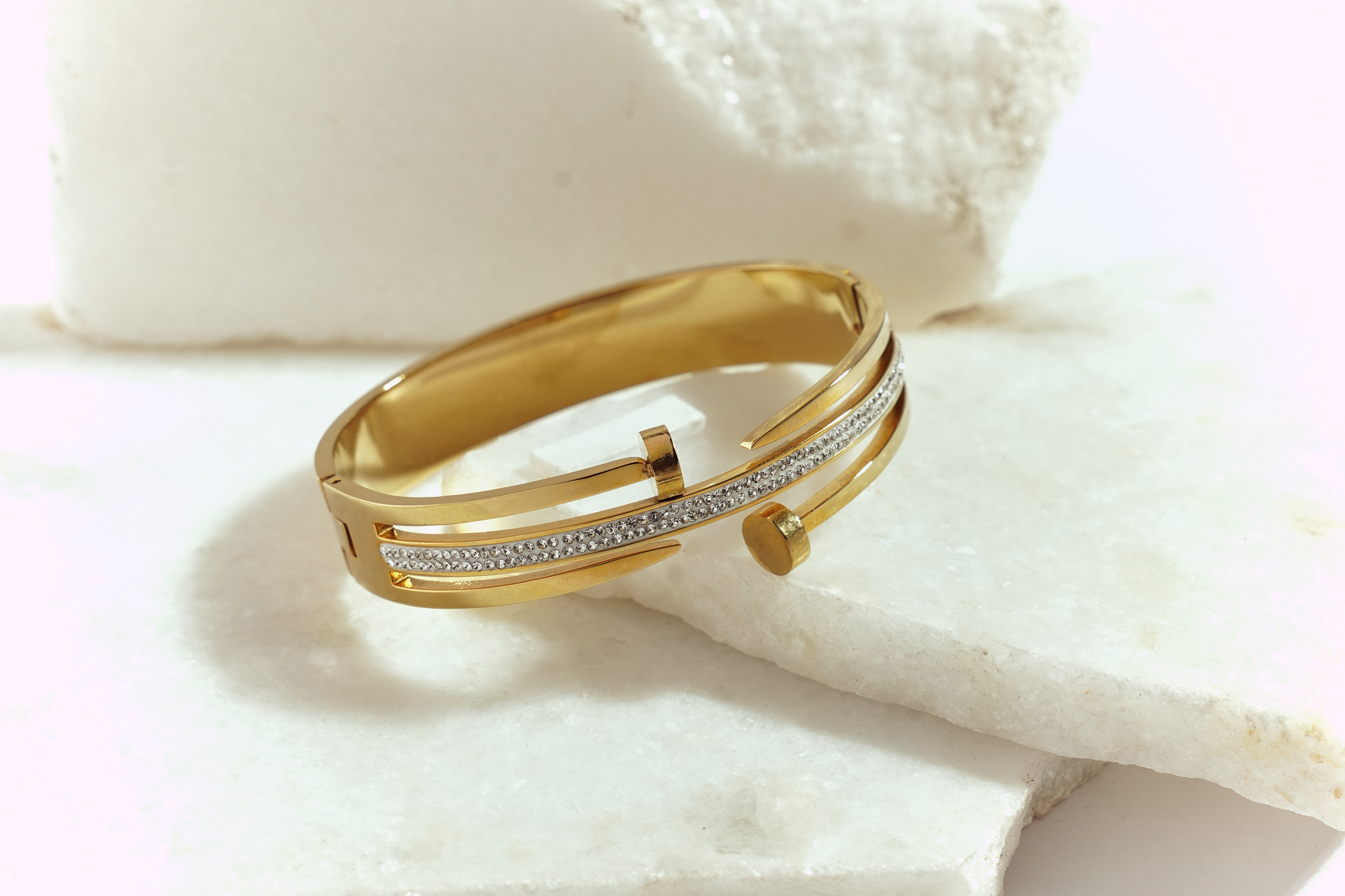 Elegant Gold Bangle Bracelet