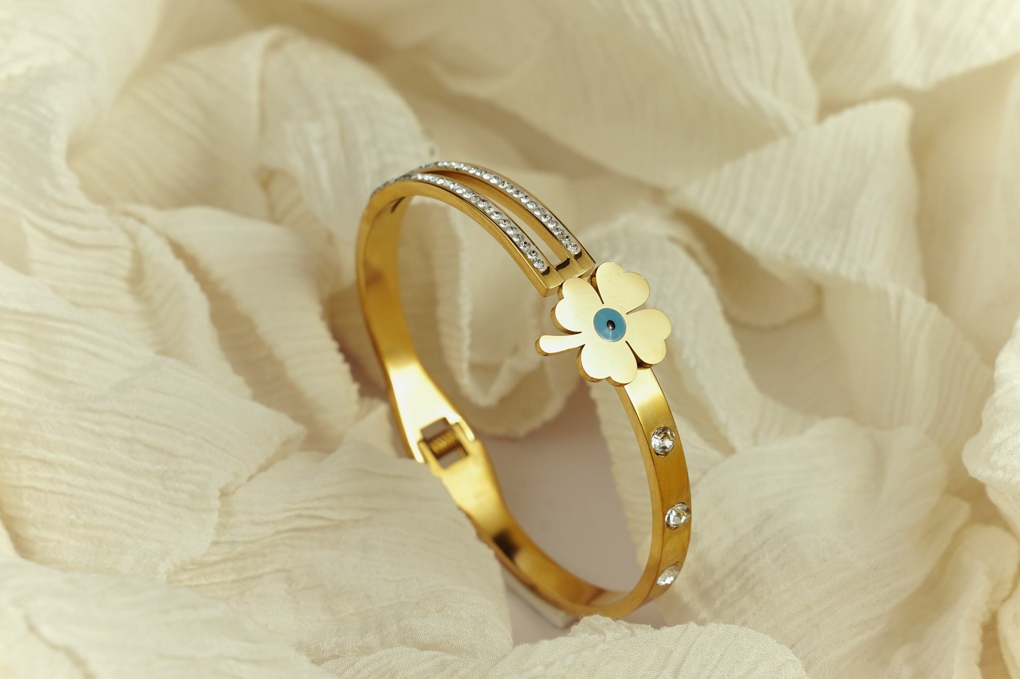 Gold Flower Bracelet