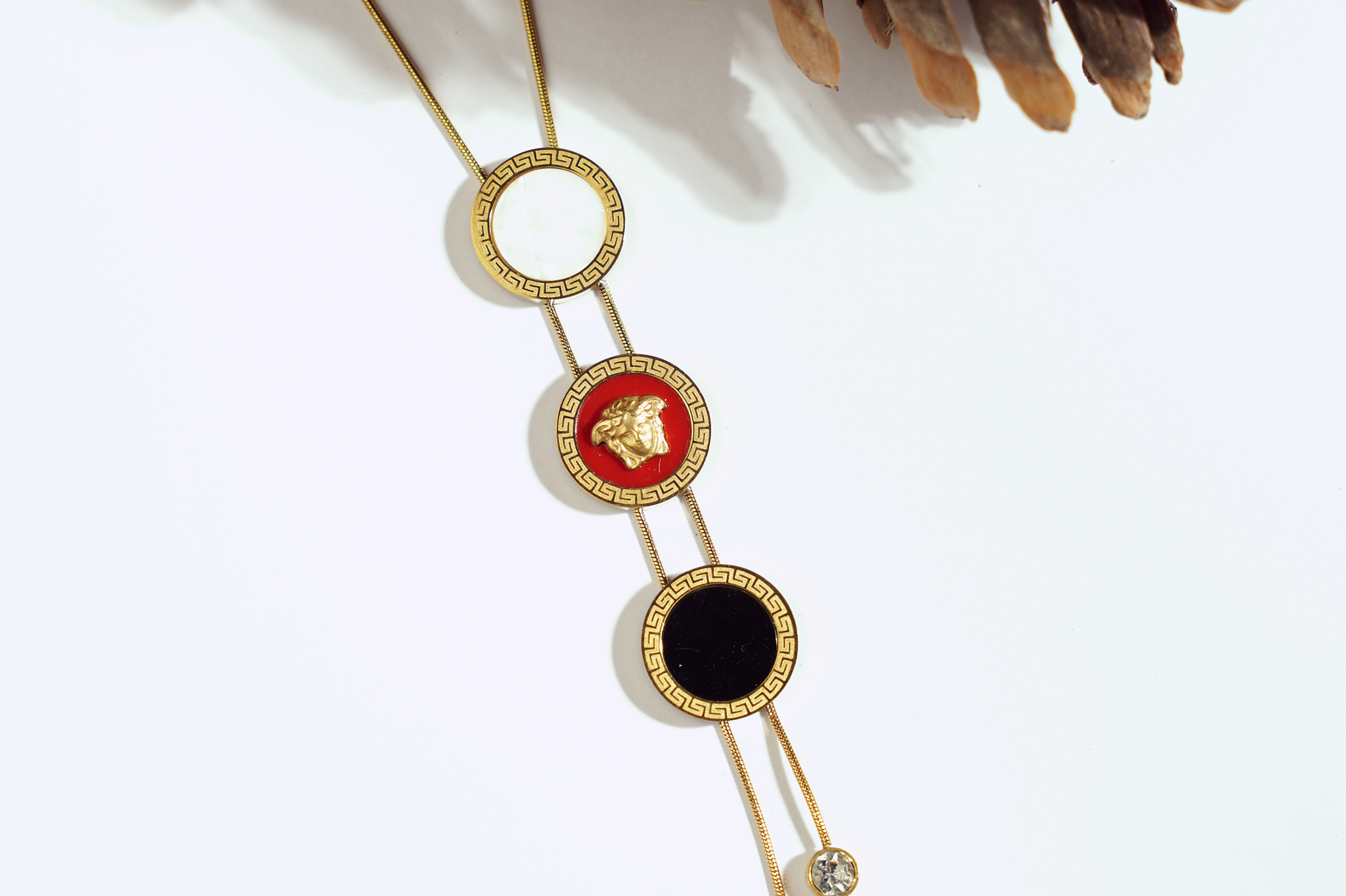 Elegant Circle Pendant Necklace