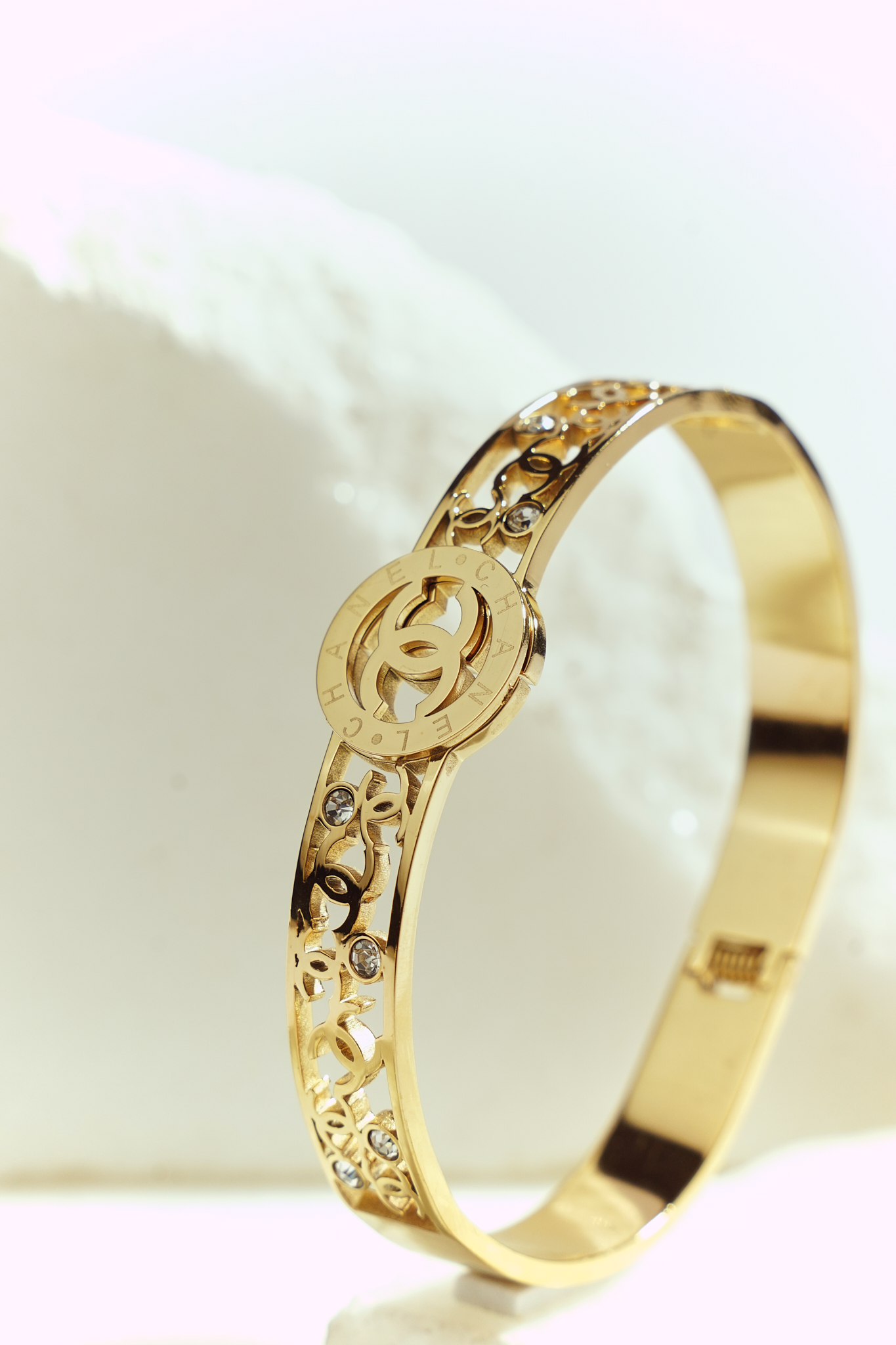 Elegant Gold-Plated Bracelet