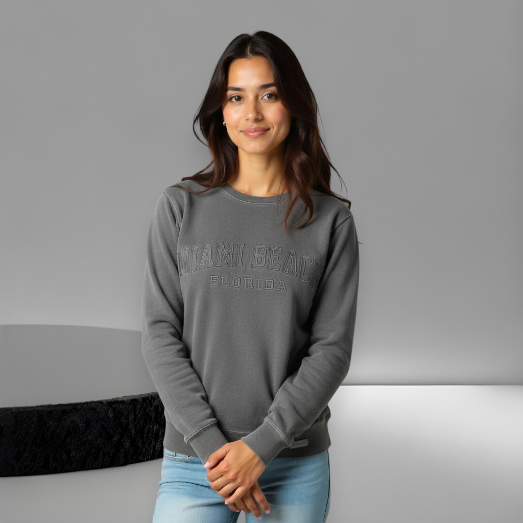 Embroidered Fleece Long Sleeve sweatshirt - Unisex