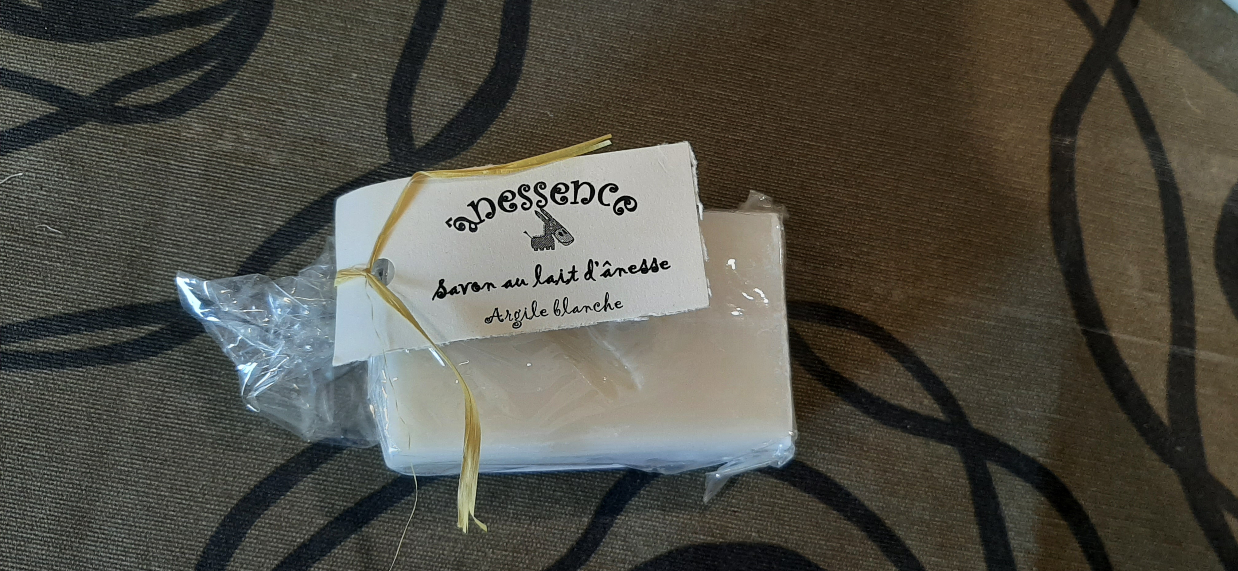 Savon au lait d'Anesse et à l'argile blanche 100g