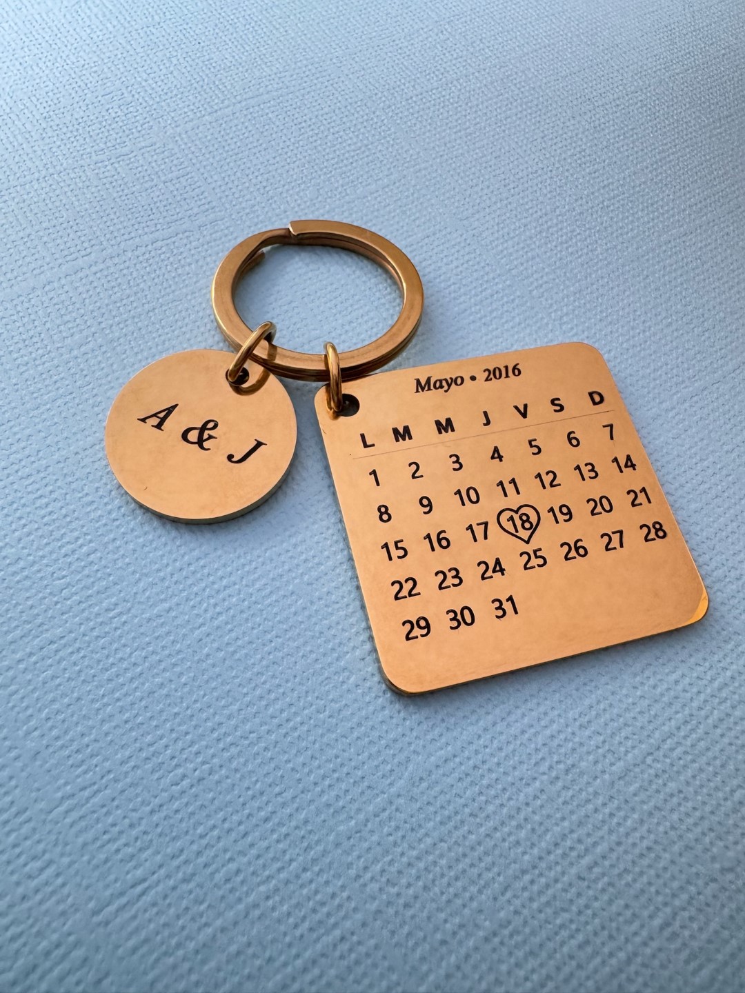Llavero de calendario personalizado con fecha - Acero inoxidable