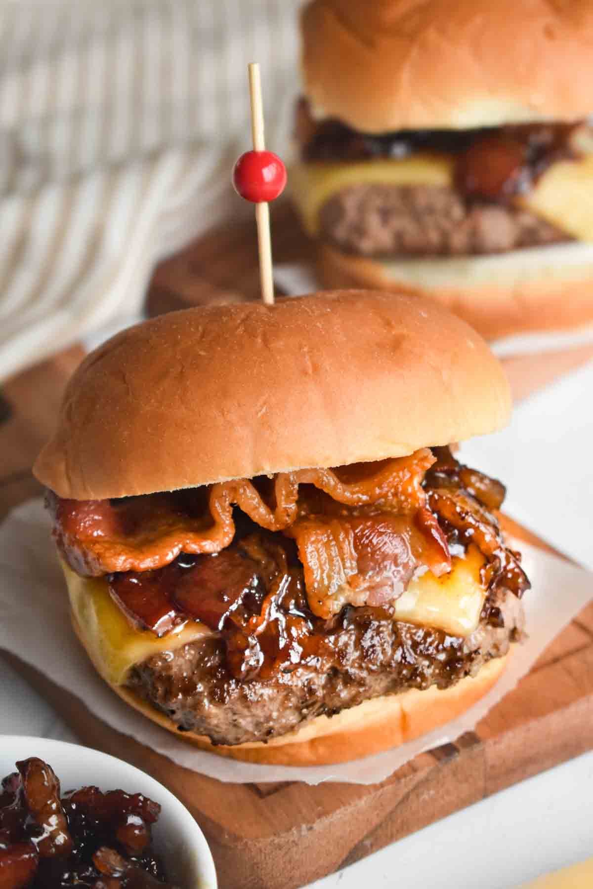 Classic Bacon Cheeseburger