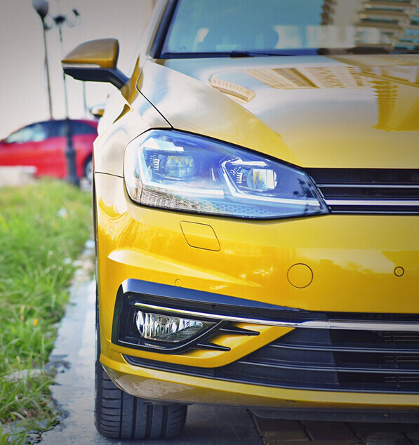 Tapa Neblinero Golf MK7.5 