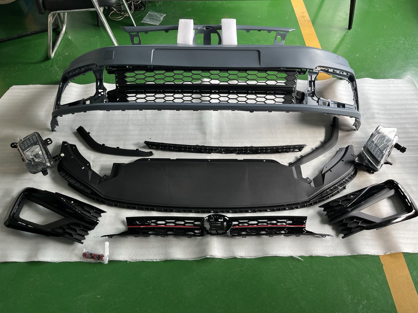 Guardachoque  VW Polo GTI 2019 - 2024 