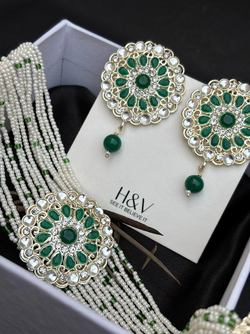 Green and White Beaded Jewelry Set