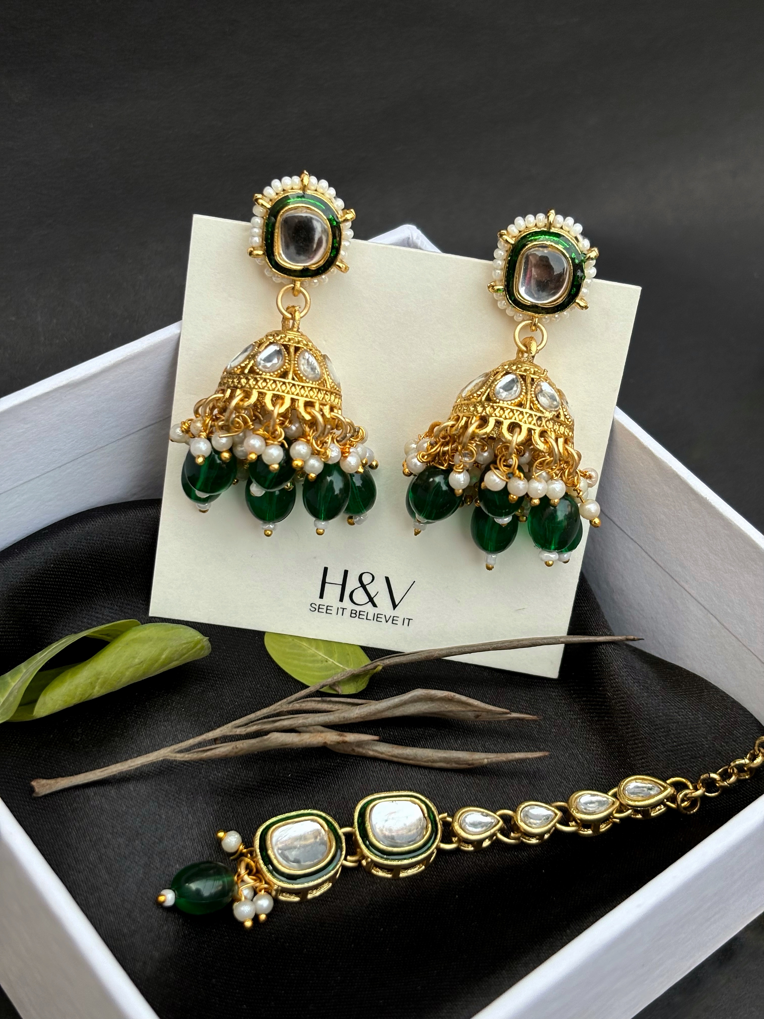 Elegant Green Kundan Jhumka Set