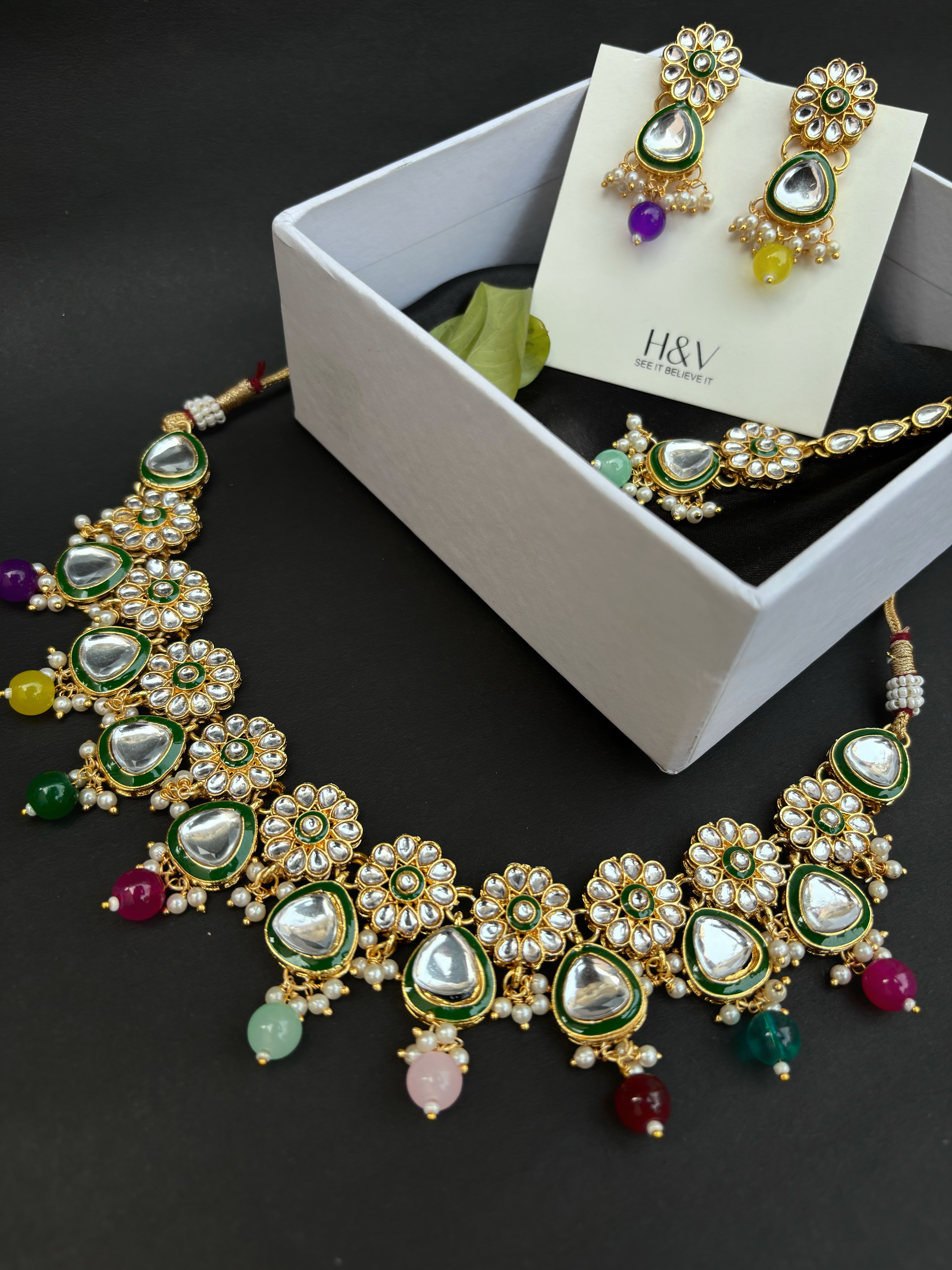 Traditional Kundan Necklace Set