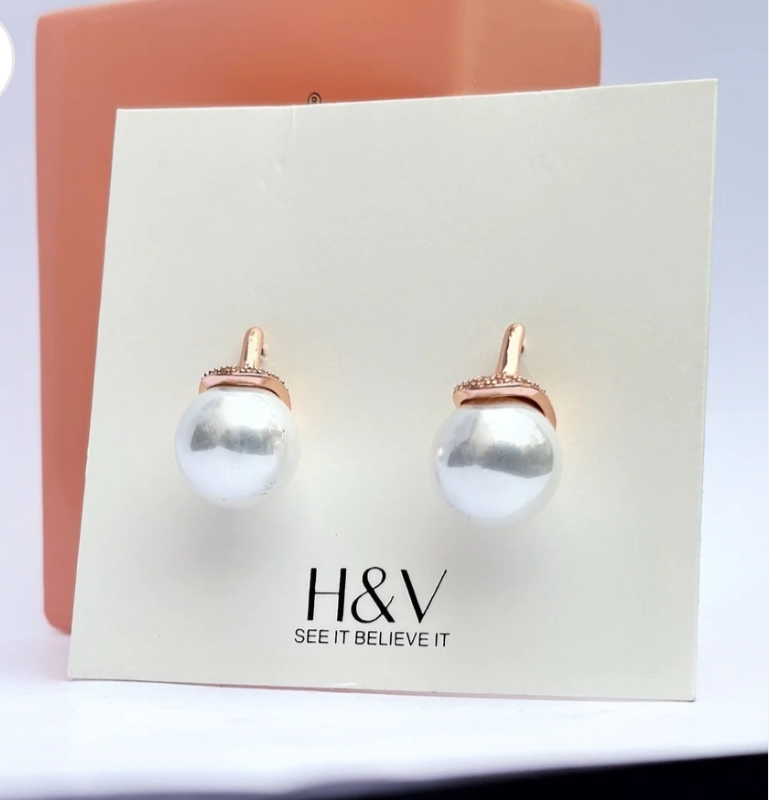 Elegant Pearl Stud Earrings