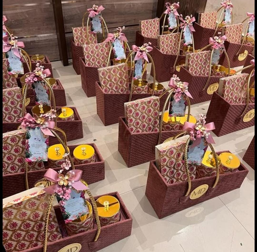 Luxury Gift Hamper Basket