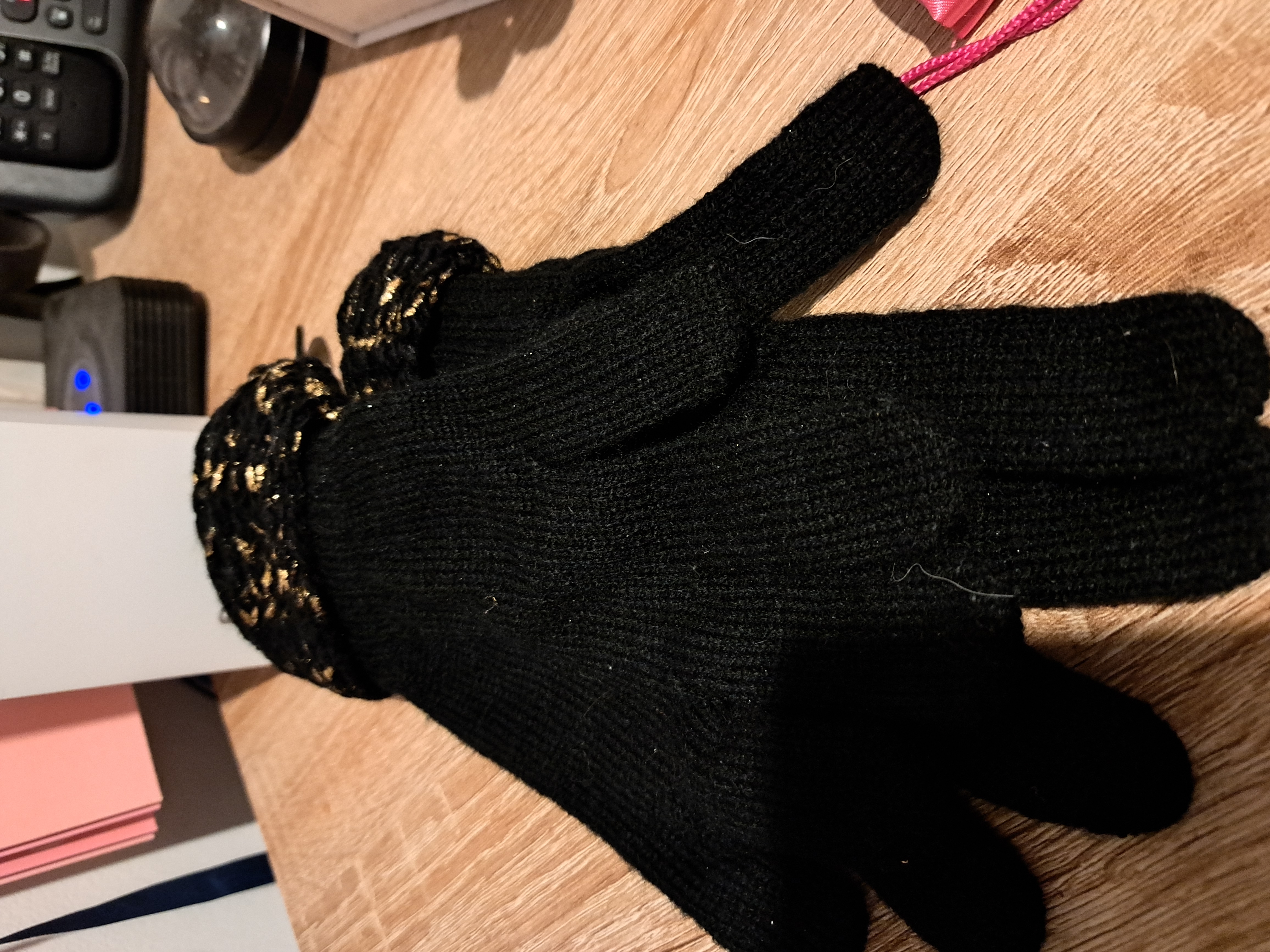Black knitted gloves PER UNA Made in Italy
