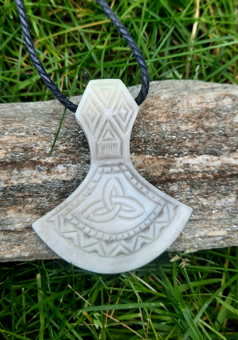 Viking Mjolnir Necklace – North God Thor’s Hammer | Hand-Carved Moose Antler | Algiz-Rune Art