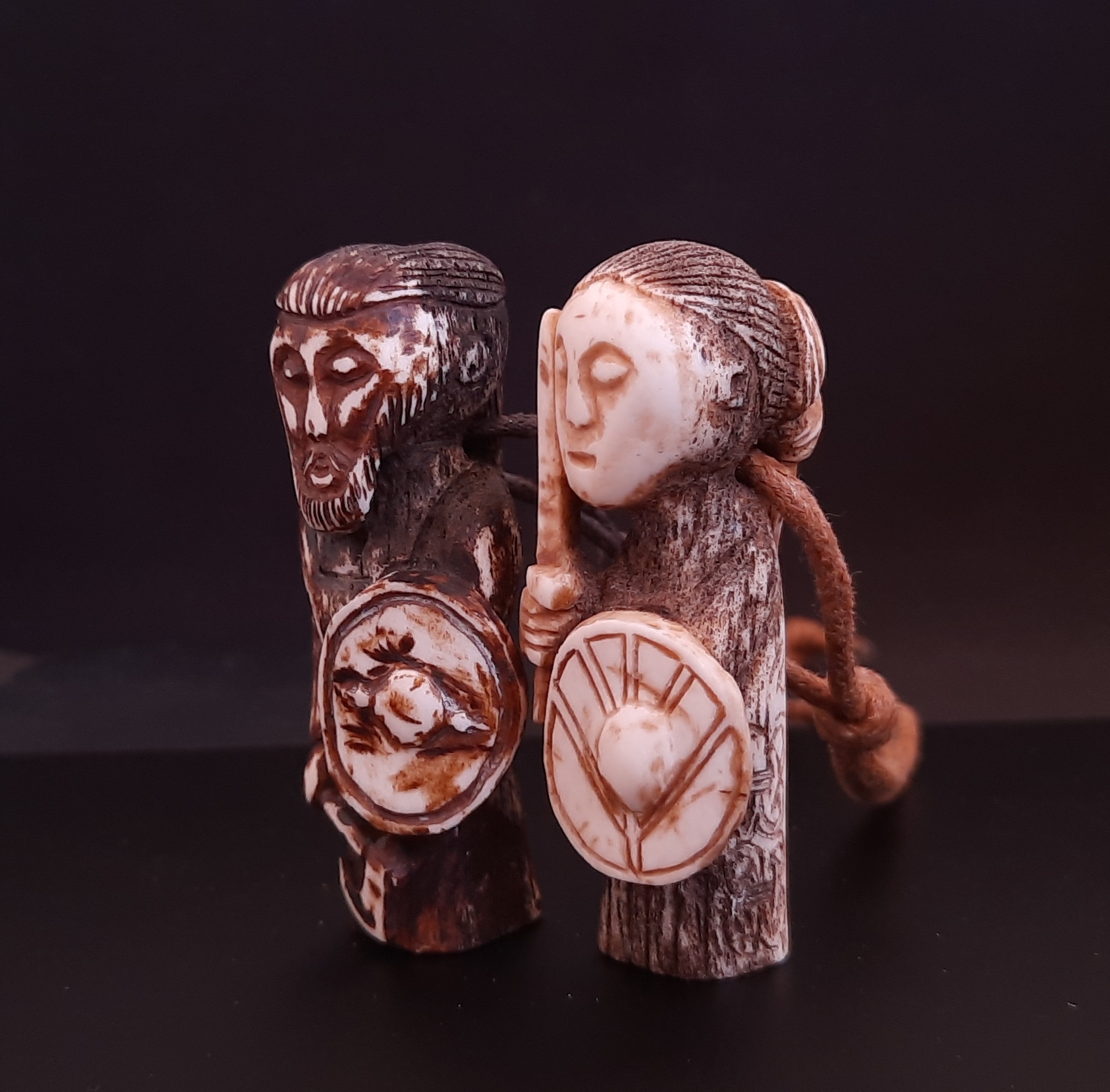 NEW Ragnar Lothbrok & Lagertha Figurines, Pendant, Antlers Hand-Carved, 2 pcs