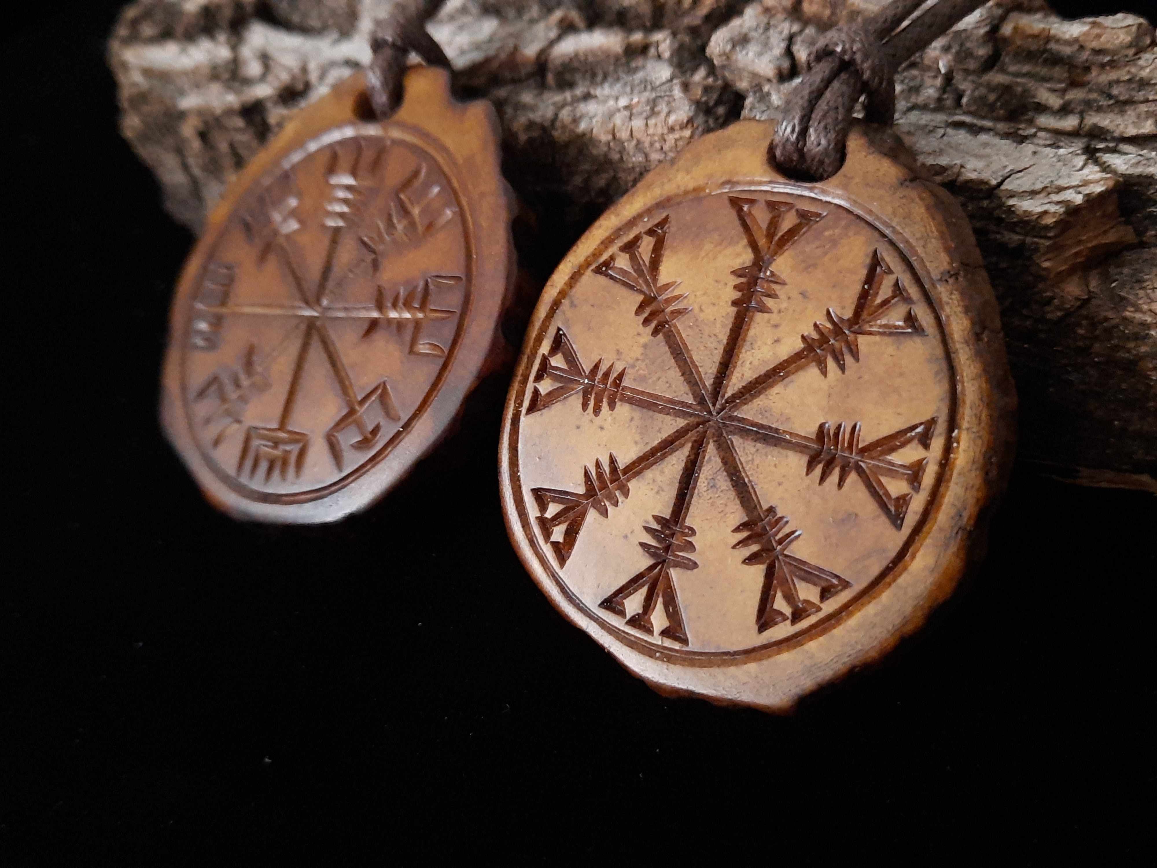 Discover the Way: Handmade Vegvisir Compass Pendant & Helm of Awe Amulet – Hand-Carved from Ethical Moose Antler