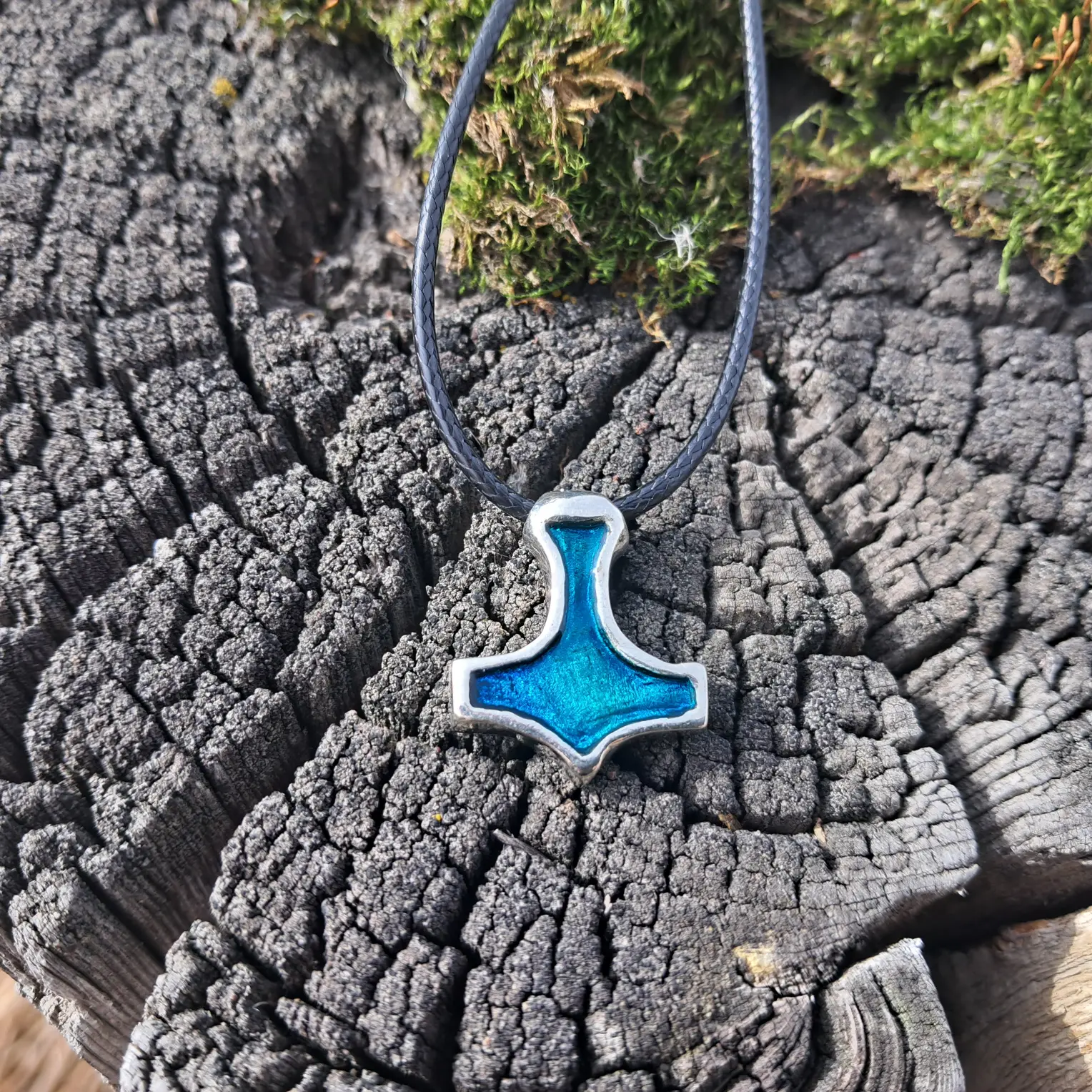 Mjolnir Amulet – Thor’s Hammer with Green Enamel in Pewter | Algiz Rune Art