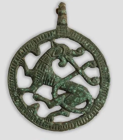 Wolf Amulet – Borre Style Viking Age Pendant