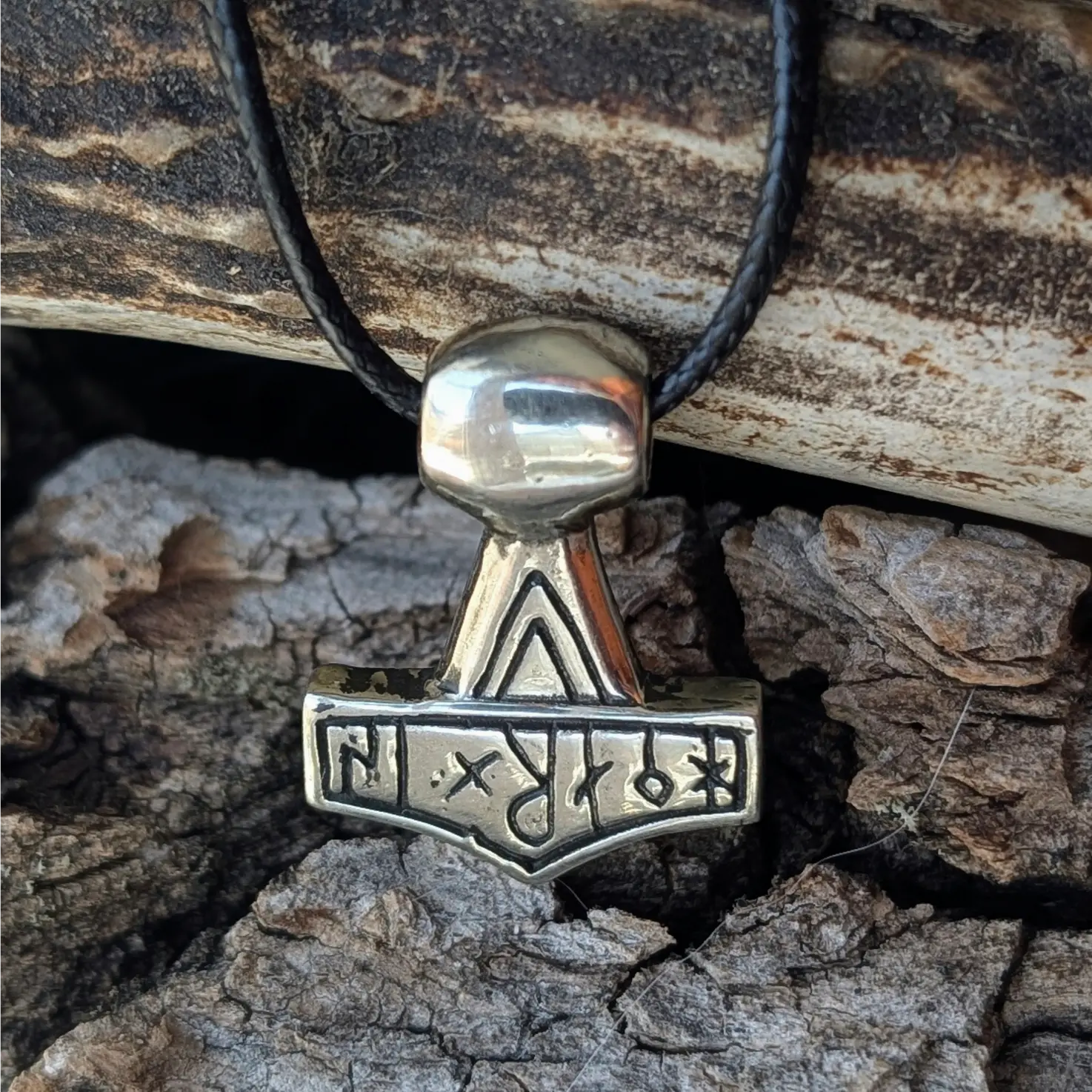 Runic Thor’s Hammer from Lolland – Viking Age Mjölnir Replica