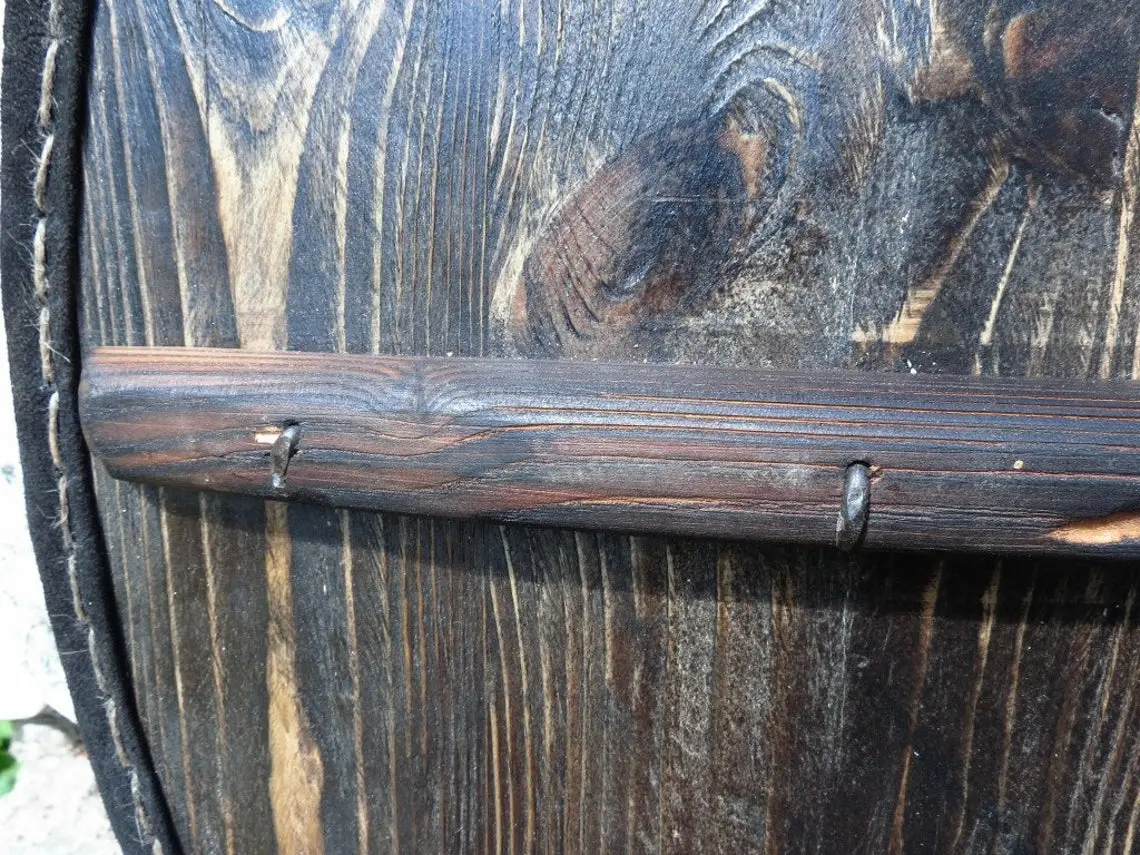 Viking Round Shield Replica – Handcrafted Historical Shield (80 cm)