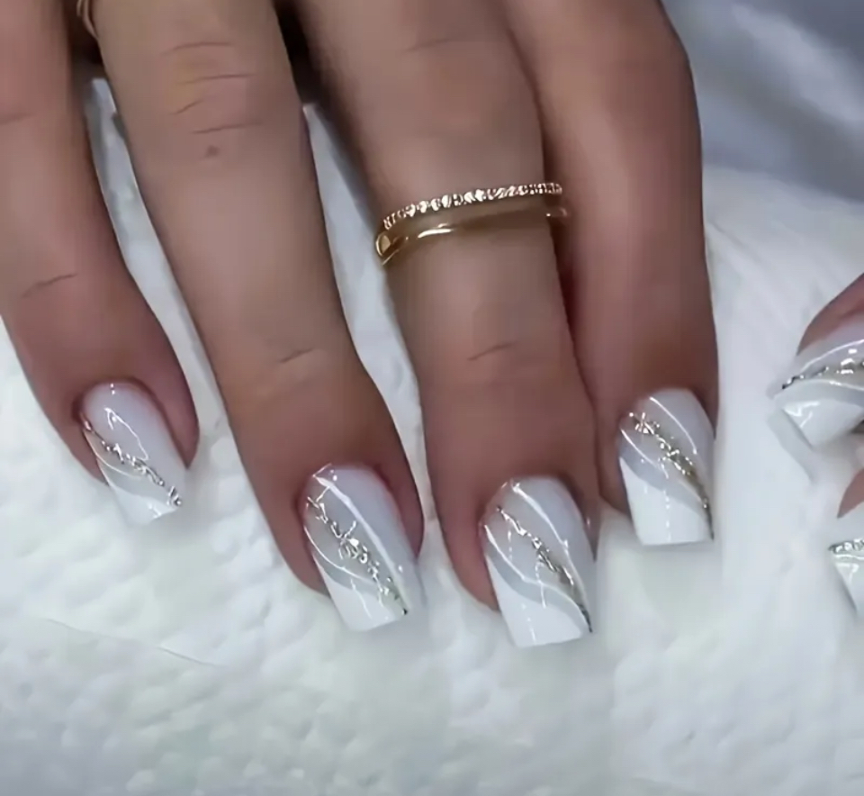 24 pcs Elegant White Nail Art