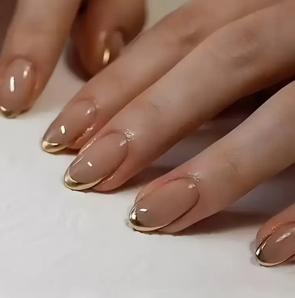 24 pcs Gold-Tipped Nude Gel Nails