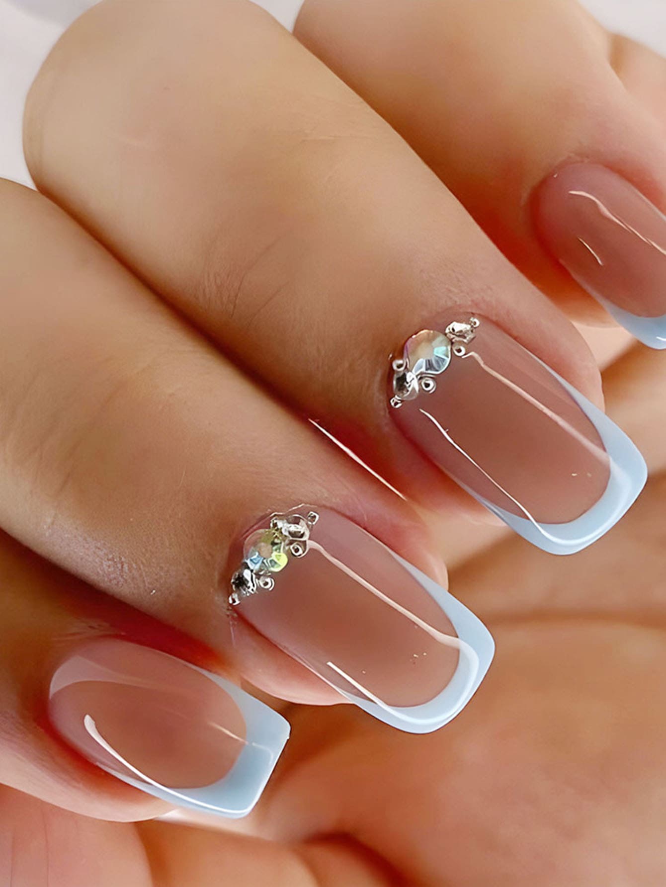 24 pcs Elegant Light Blue French Manicure