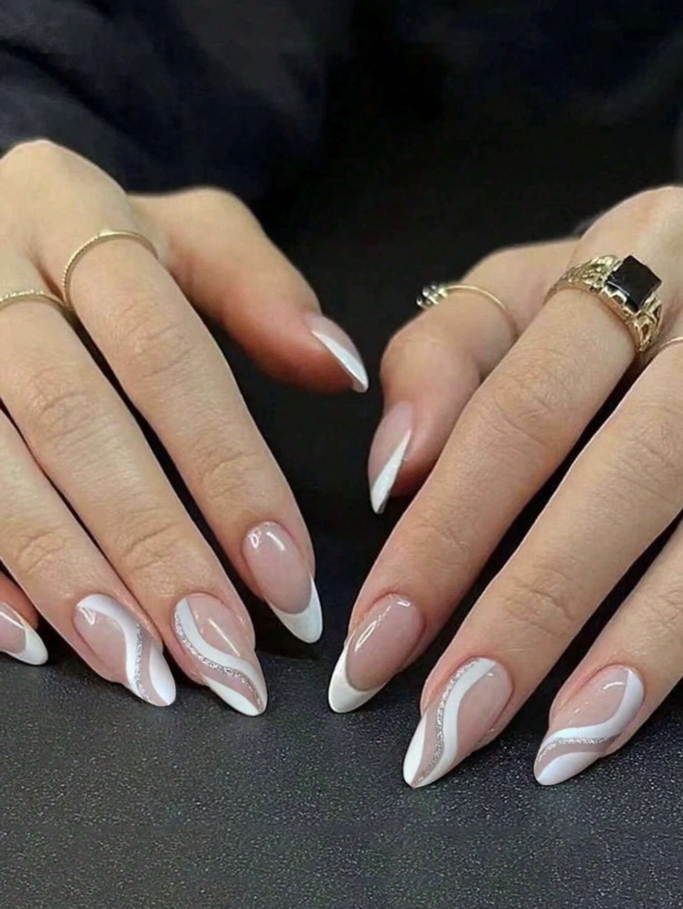 24 pcs Elegant French Manicure Nails
