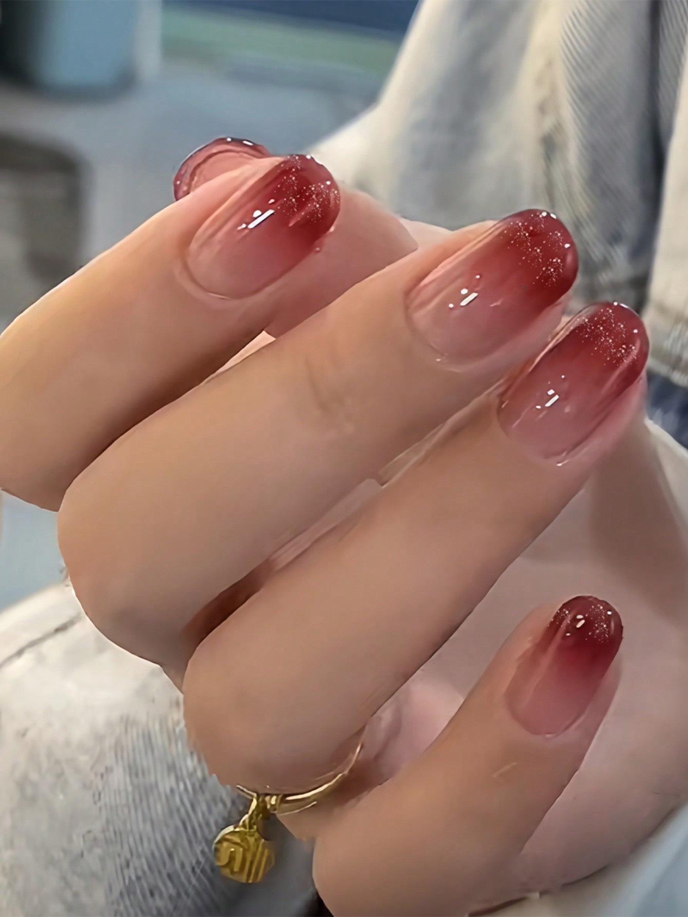 24 pc Red Gradient Ombre Nail Art